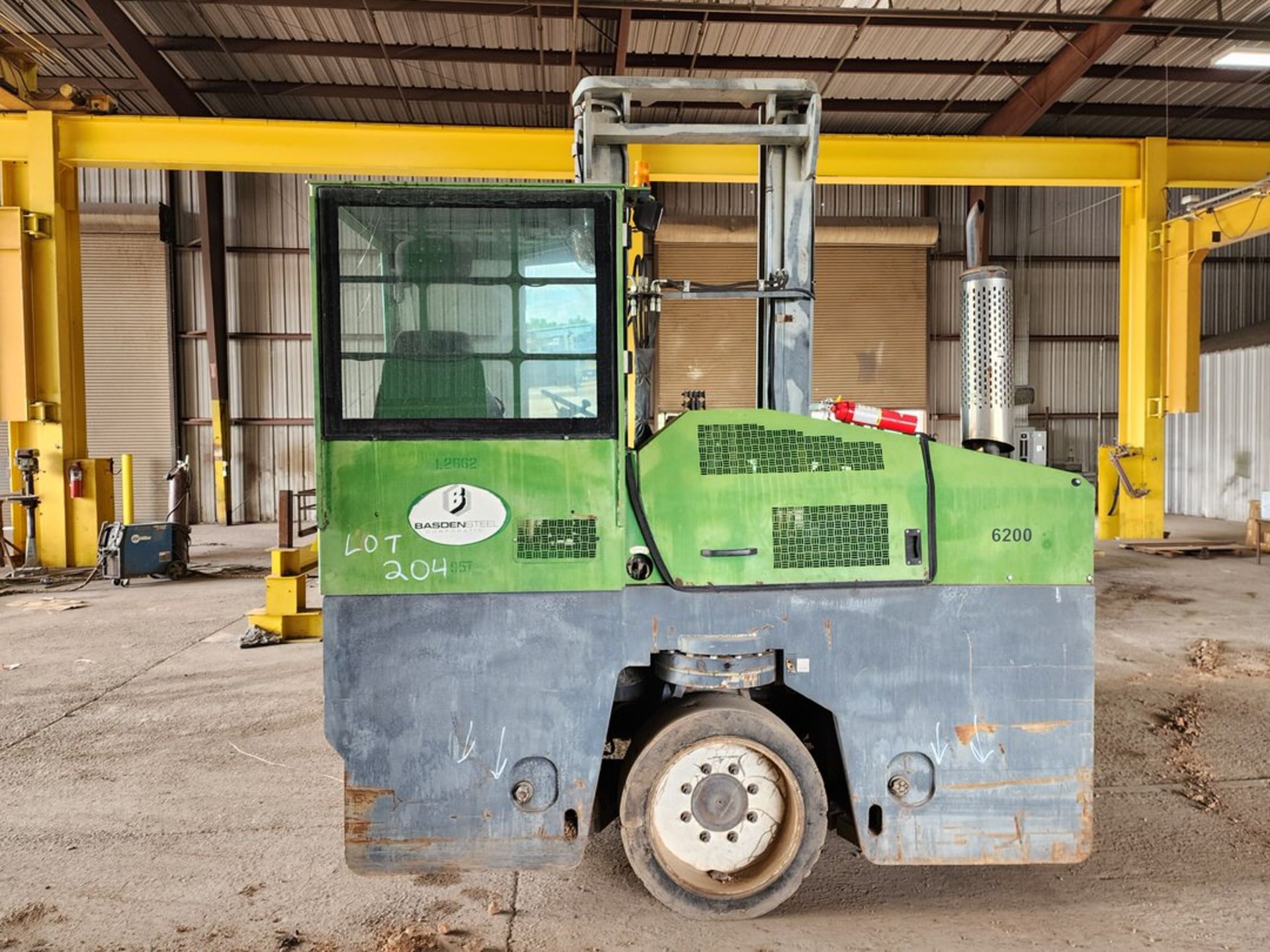 2011 Combi-Lift GL43260DA66 Multi-Directional Forklift 2-Stage Mast; Cap: 26,000lbs; Hrs: 3,773 ( - Image 5 of 11