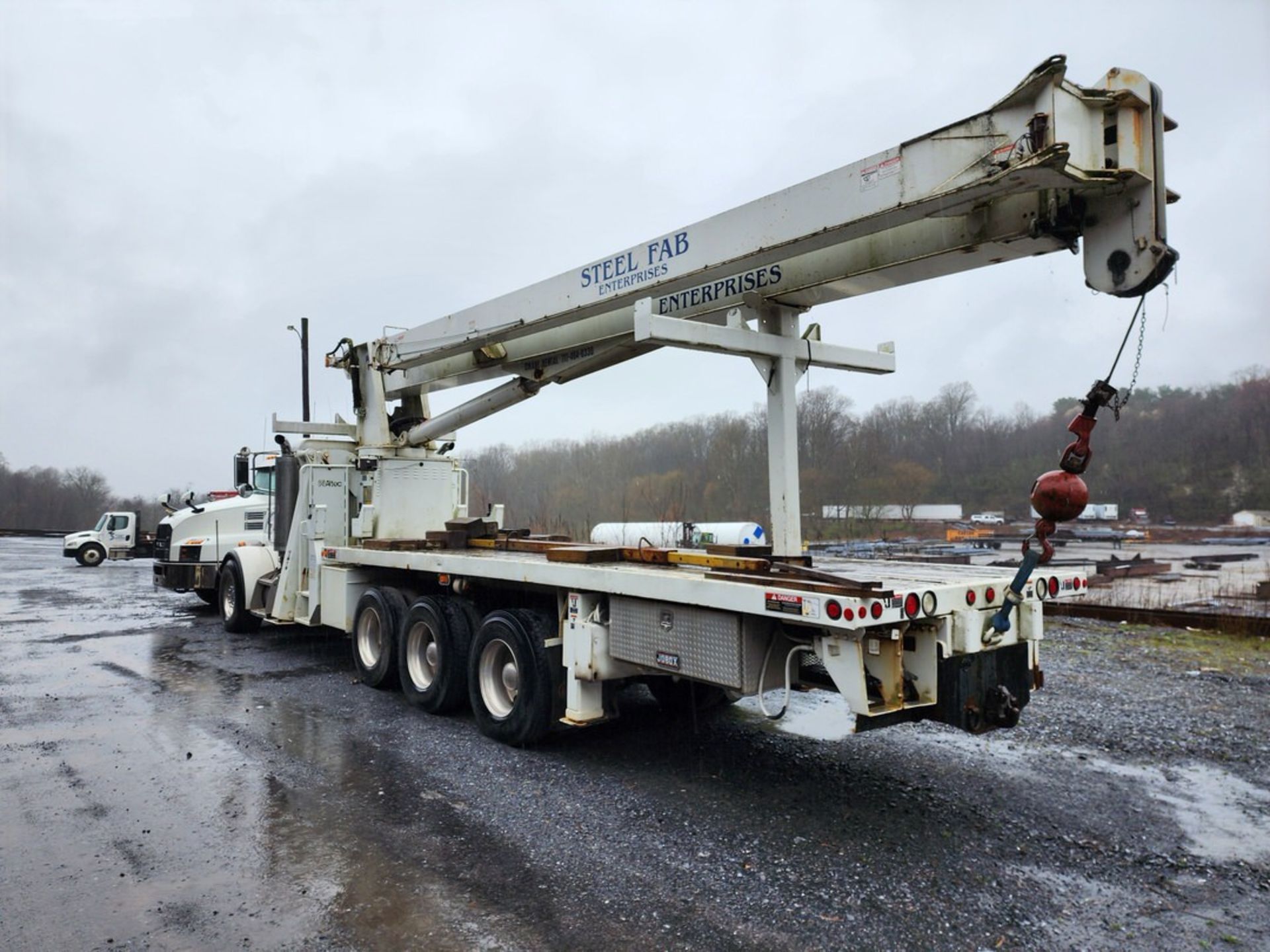 2004 Peterbilt Crane Boom Truck 2,919hrs; Vin: 1NP-ALU0X-0-5D857525; W/ Altec Crane, Mod: AC26 - Image 7 of 13