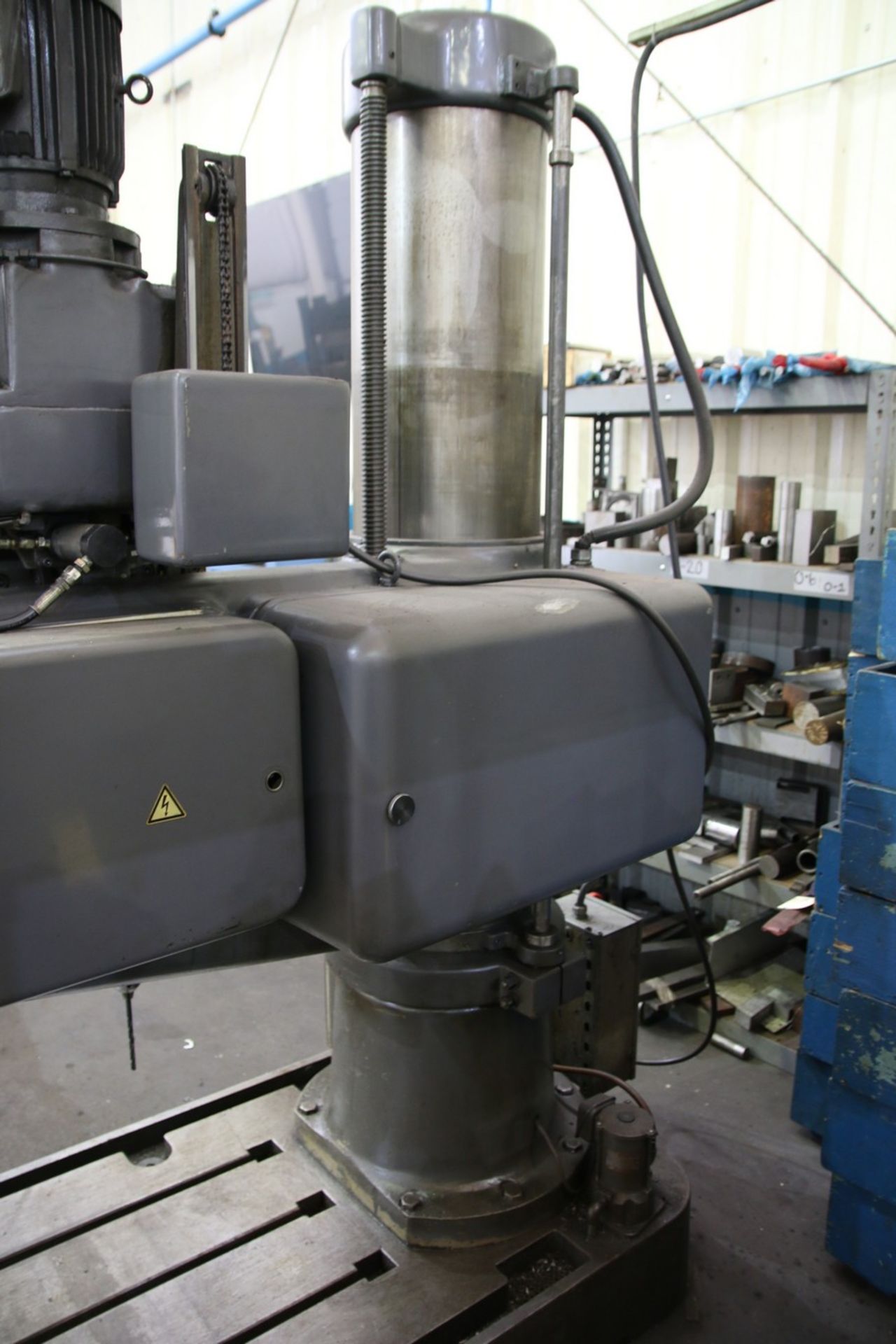 Ikeda RM-1575 Ikeda RM-1575 Radial Drilling Machine Includes T-Slot Box Table - Image 5 of 10