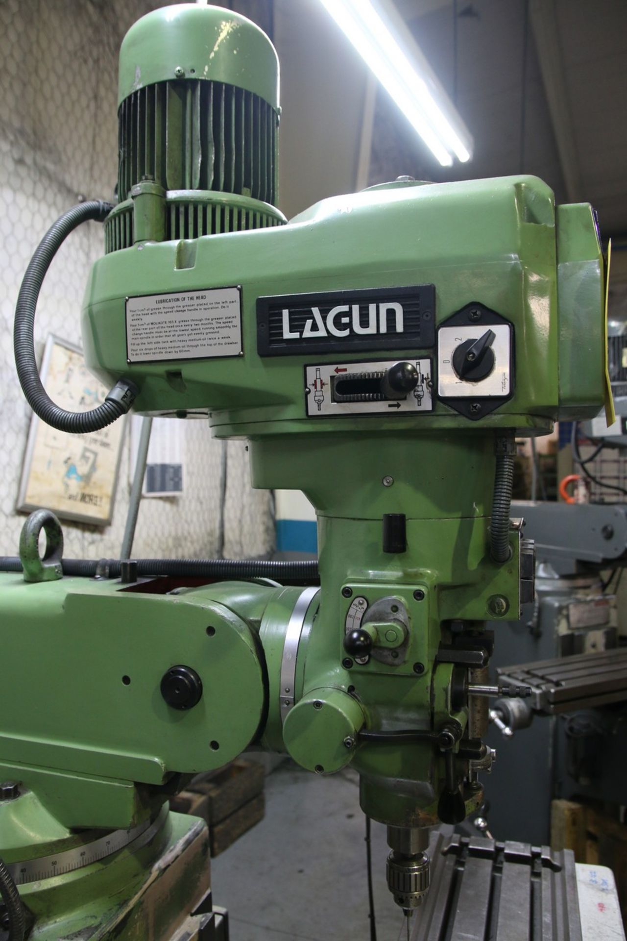 Lagun FTV-1S Lagun FTV-1S Vertical Milling Machine 10" x 44" Table, Anilam Wizard 411 Control - Image 6 of 10