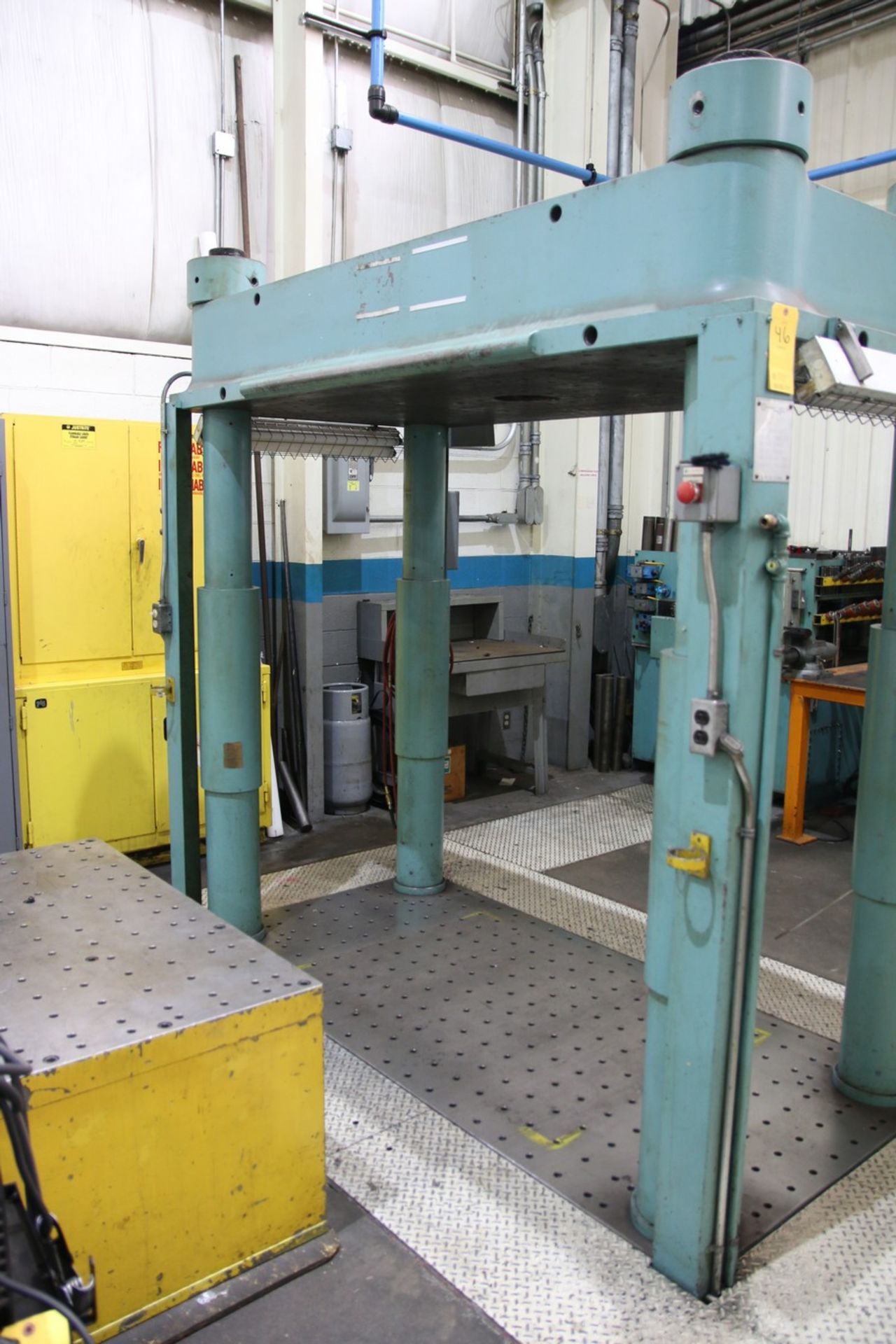 150 Ton 4-Post Hydraulic Spotting Press Includes 37" x 51" x 24" H Setup Table - Image 2 of 7