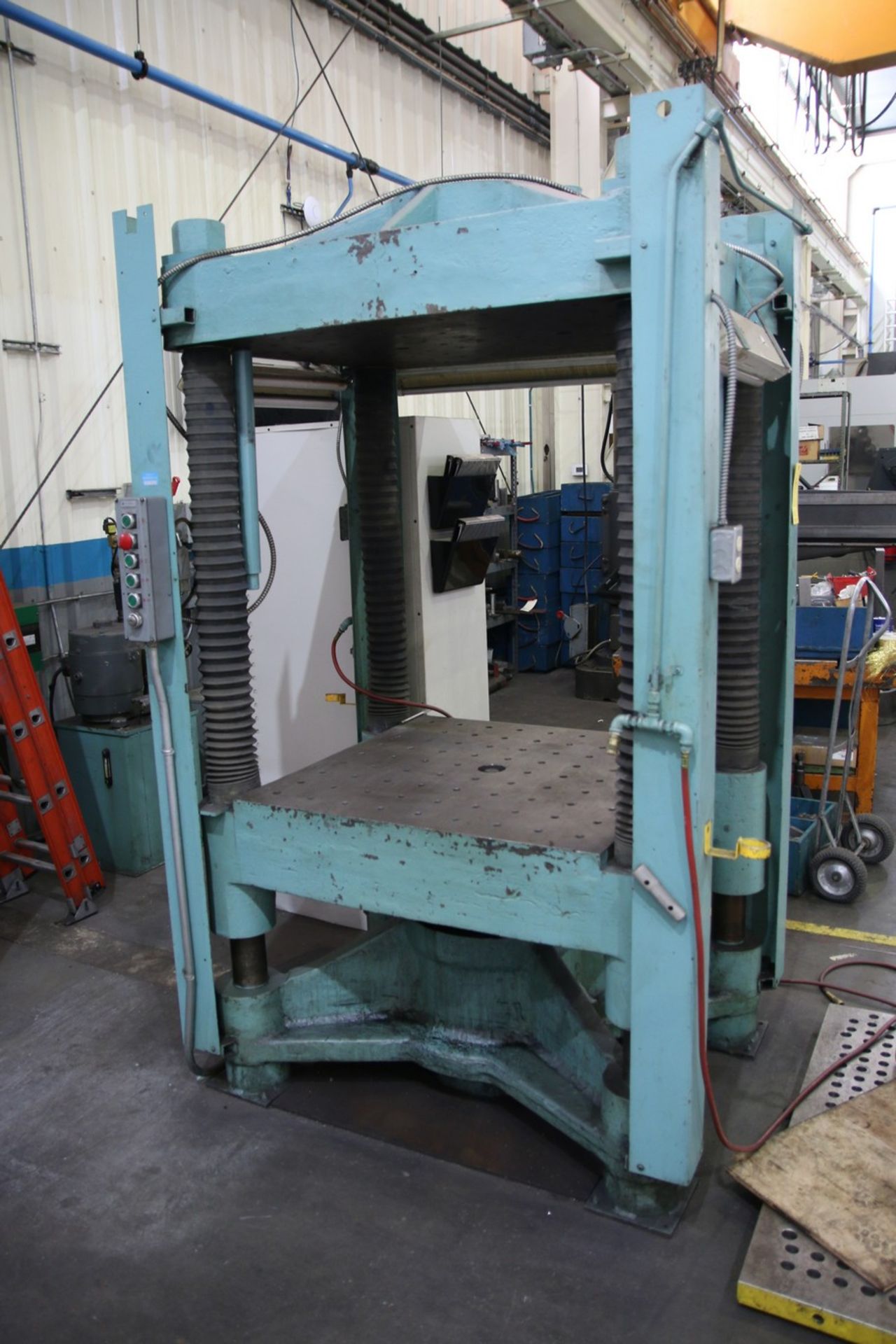 60 Ton 4-Post Hydraulic Spotting Press Includes (1) 15" x 24" and (1) 32" x 48" Setup Table - Image 3 of 6