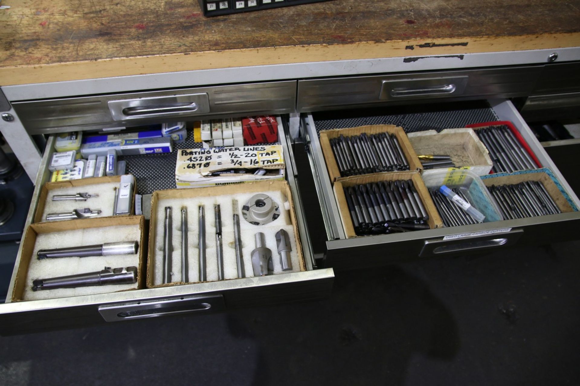 Ultra HD Ultra HD Rolling Tool Chest/Cabinet with Contents Contents Include Taps, New and Used - Image 6 of 9