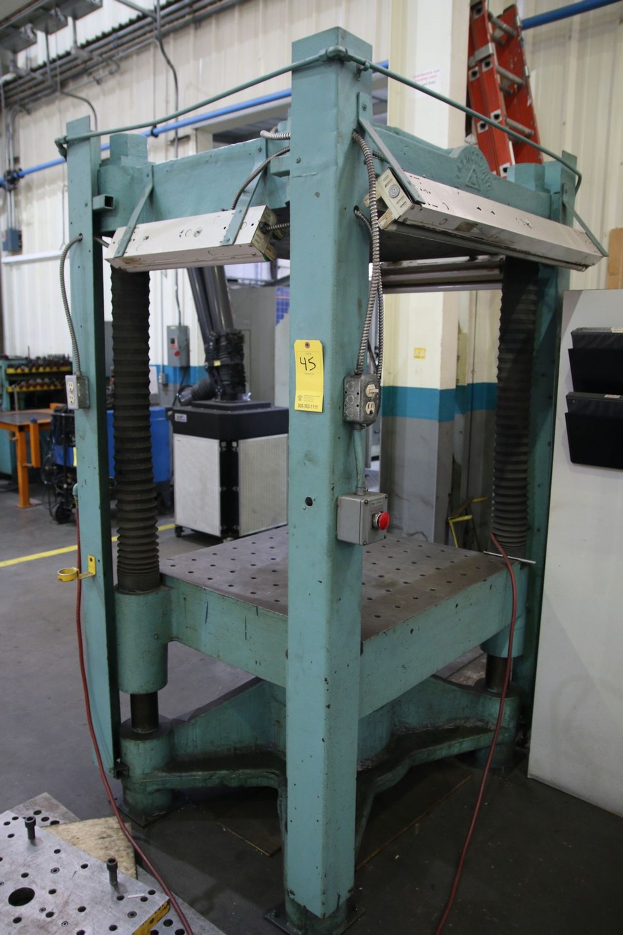 60 Ton 4-Post Hydraulic Spotting Press Includes (1) 15" x 24" and (1) 32" x 48" Setup Table - Image 2 of 6
