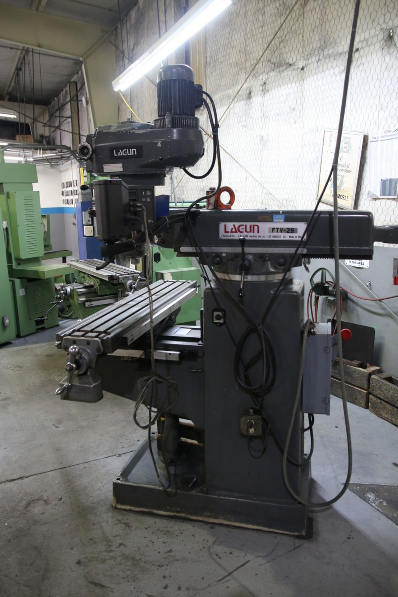 Lagun FTV-2S Lagun FTV-2S Vertical Milling Machine 10" x 50" Table, Anilam Wizard 411 Control - Image 7 of 10