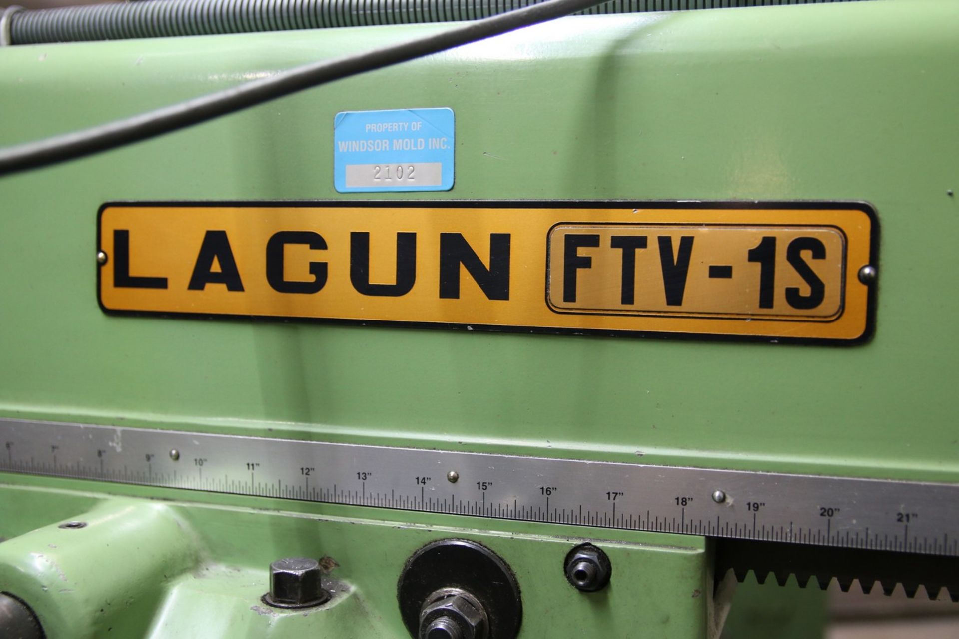 Lagun FTV-1S Lagun FTV-1S Vertical Milling Machine 10" x 44" Table, Anilam Wizard 411 Control - Image 10 of 10