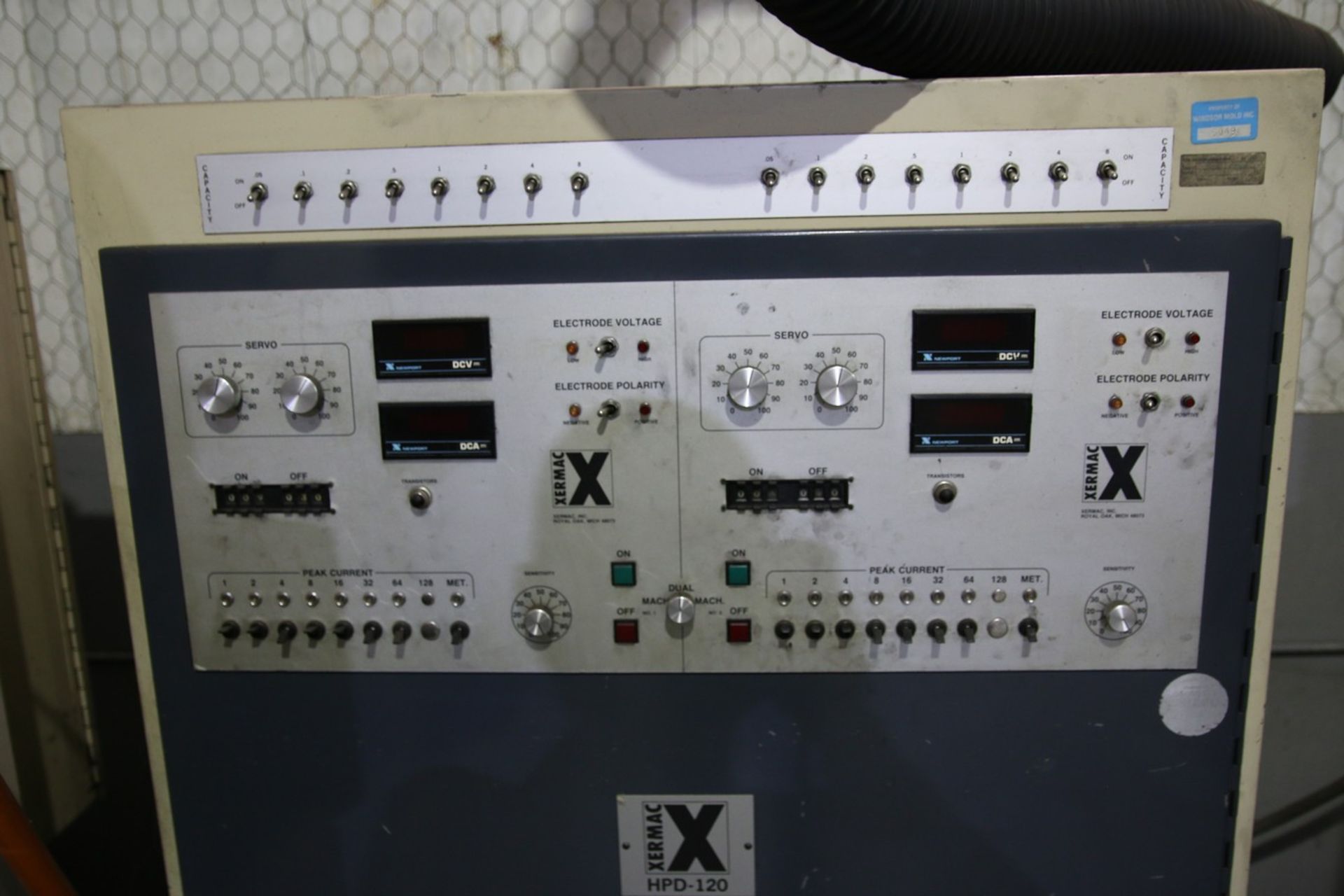 Xermac X-20 Xermac x-20 EDM Machines with Controller/Power Supply Lot of (2) Xermac X-20 EDM - Image 20 of 20