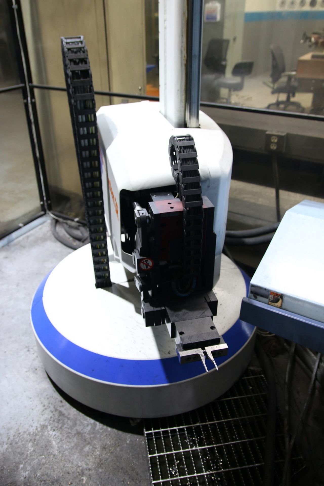 Matsuura FX-5G Matsuura FX-5G Vertical Machining Center with Robot 24" x 48" Table, Diakin Oil - Image 20 of 22