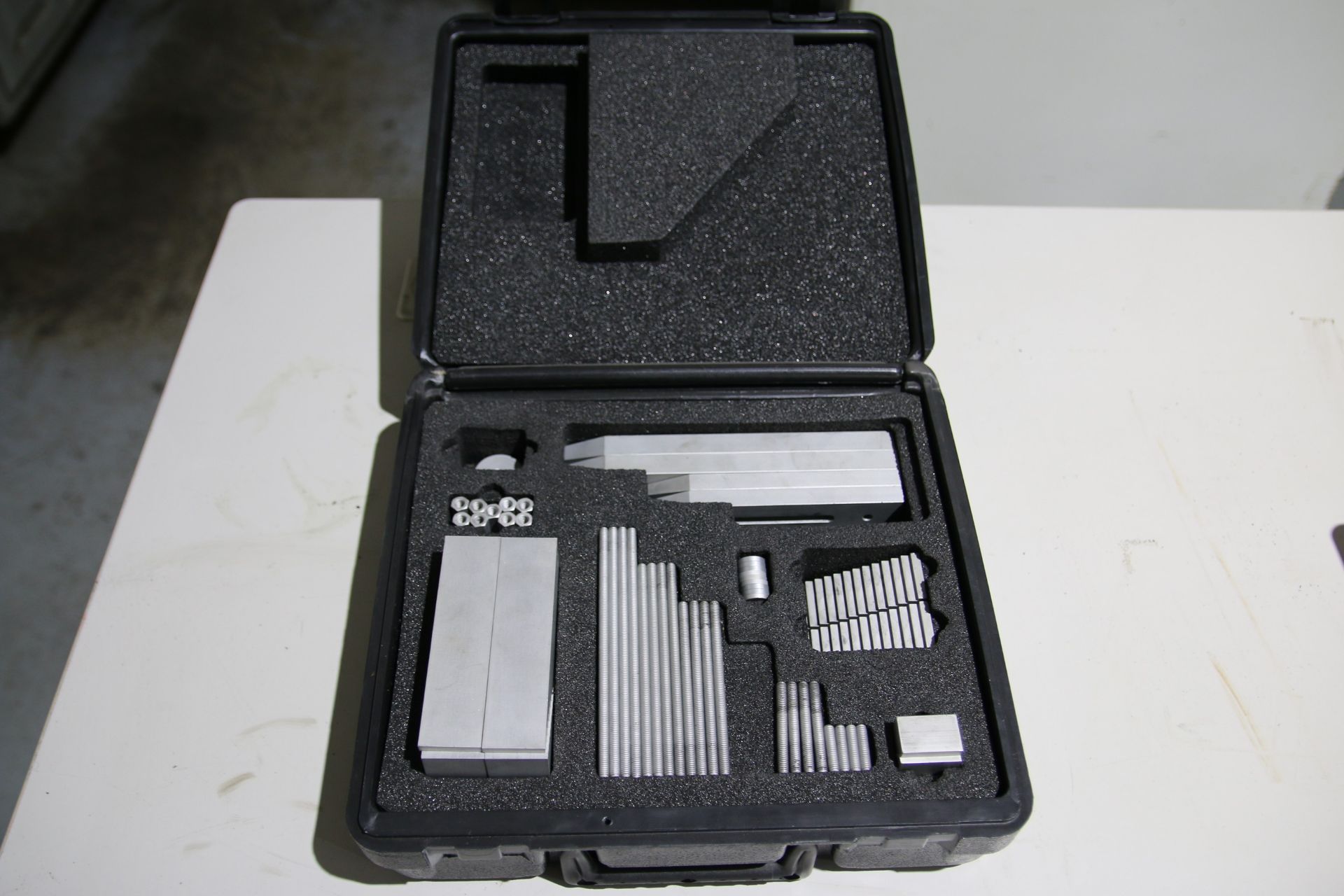 Proceq Proceq Equotip Hardness Tester Kit