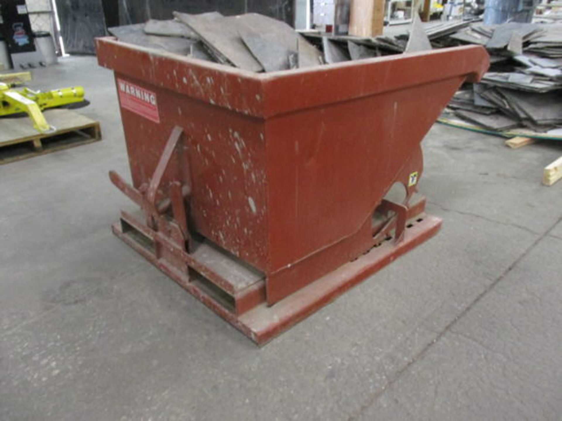 SELF DUMPING HOPPER, APPROX 1/2 YARD CP - Image 2 of 3