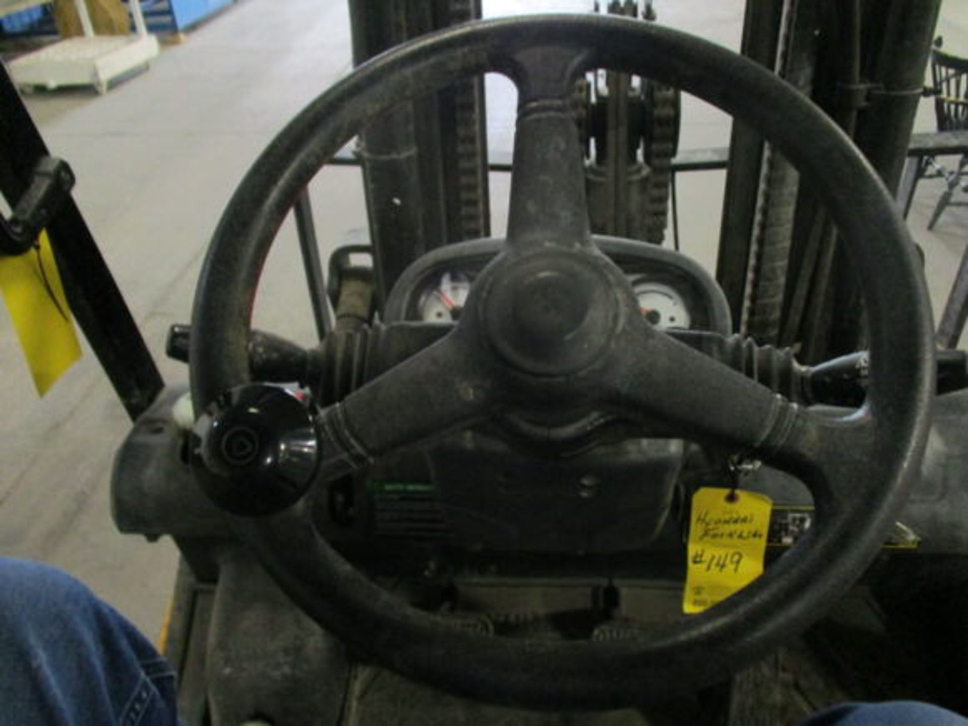 HYUNDAI 35L-7A FORKLIFT, 6,900 LB CAP, LP GAS, SIDE SHIFT, 2,290 HOURS SHOWN - Image 14 of 15