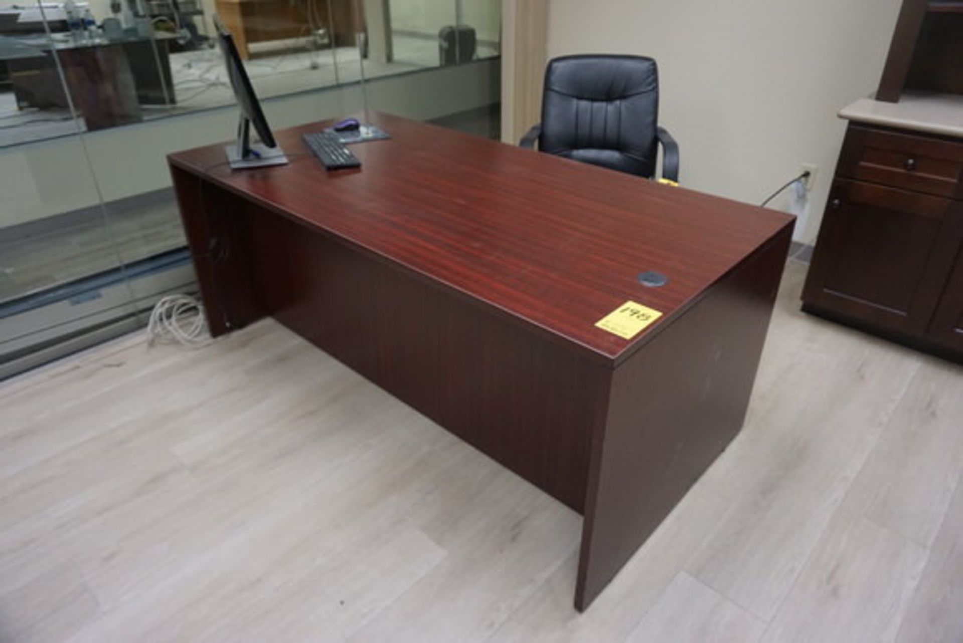 EXECUTIVE DESK, OFFICE CHAIR, COMPUTER MONITOR