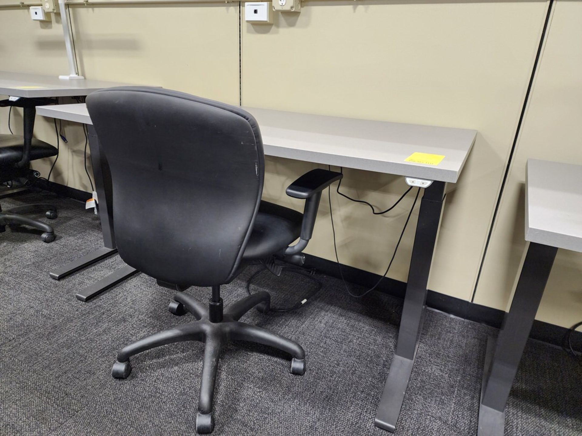 (4) Ele Work Stations W/ Chairs - Image 5 of 10