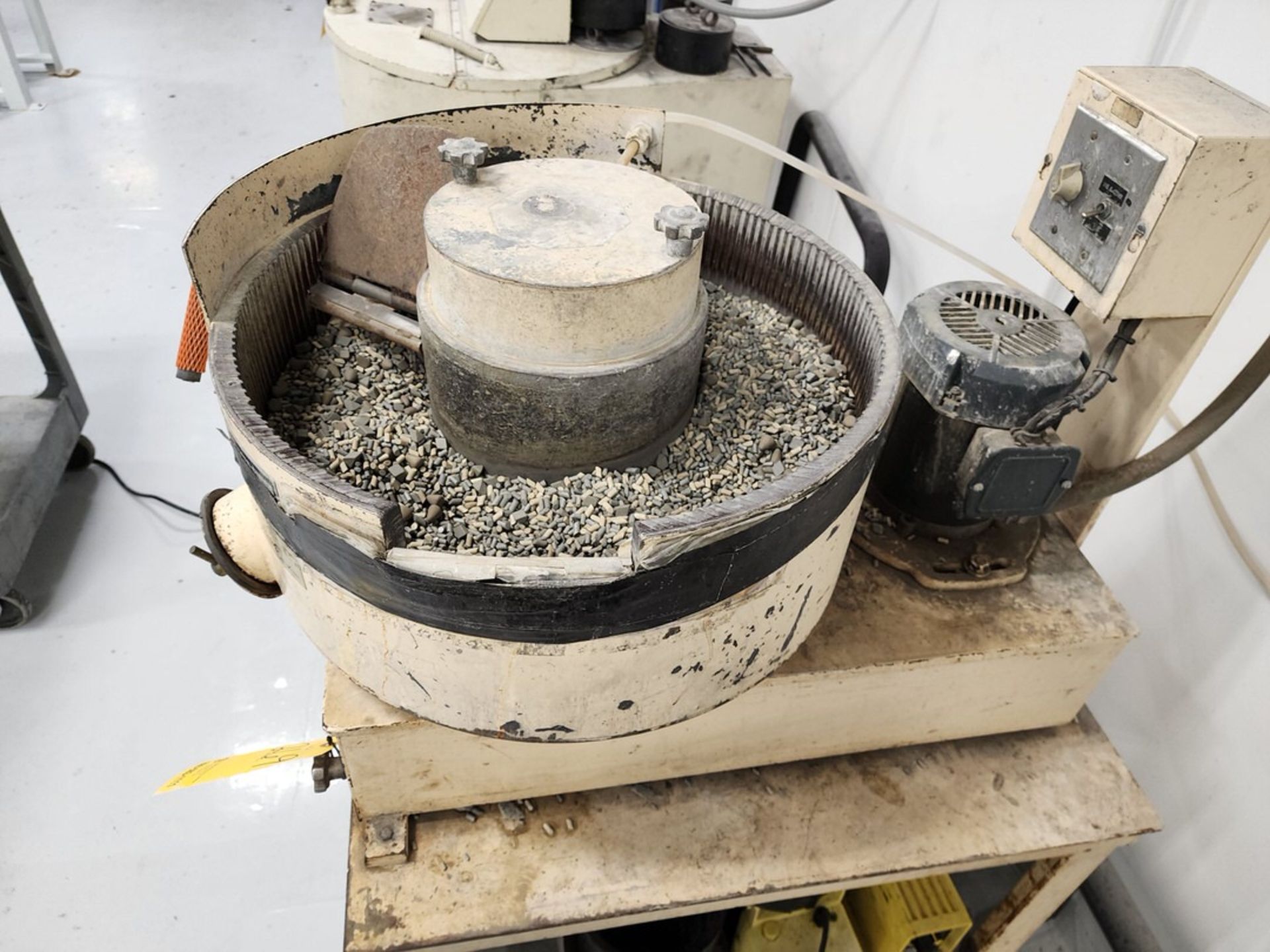 Roto Vibratory Machine W/ Controller - Image 6 of 17