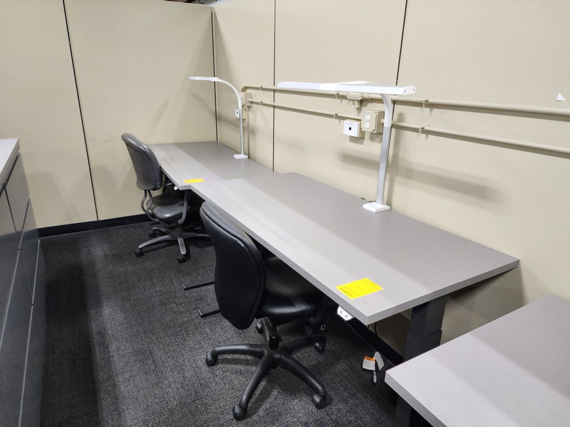 (4) Ele Work Stations W/ Chairs - Image 7 of 10
