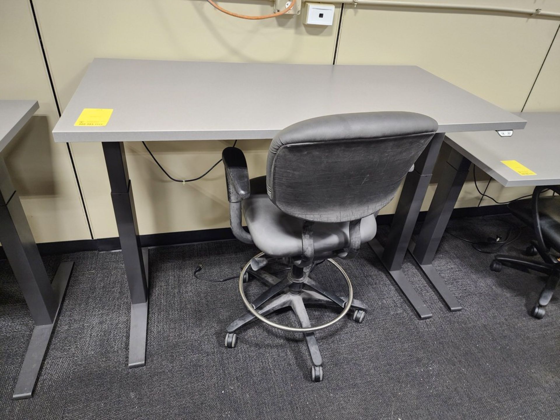 (4) Ele Work Stations W/ Chairs - Image 6 of 7