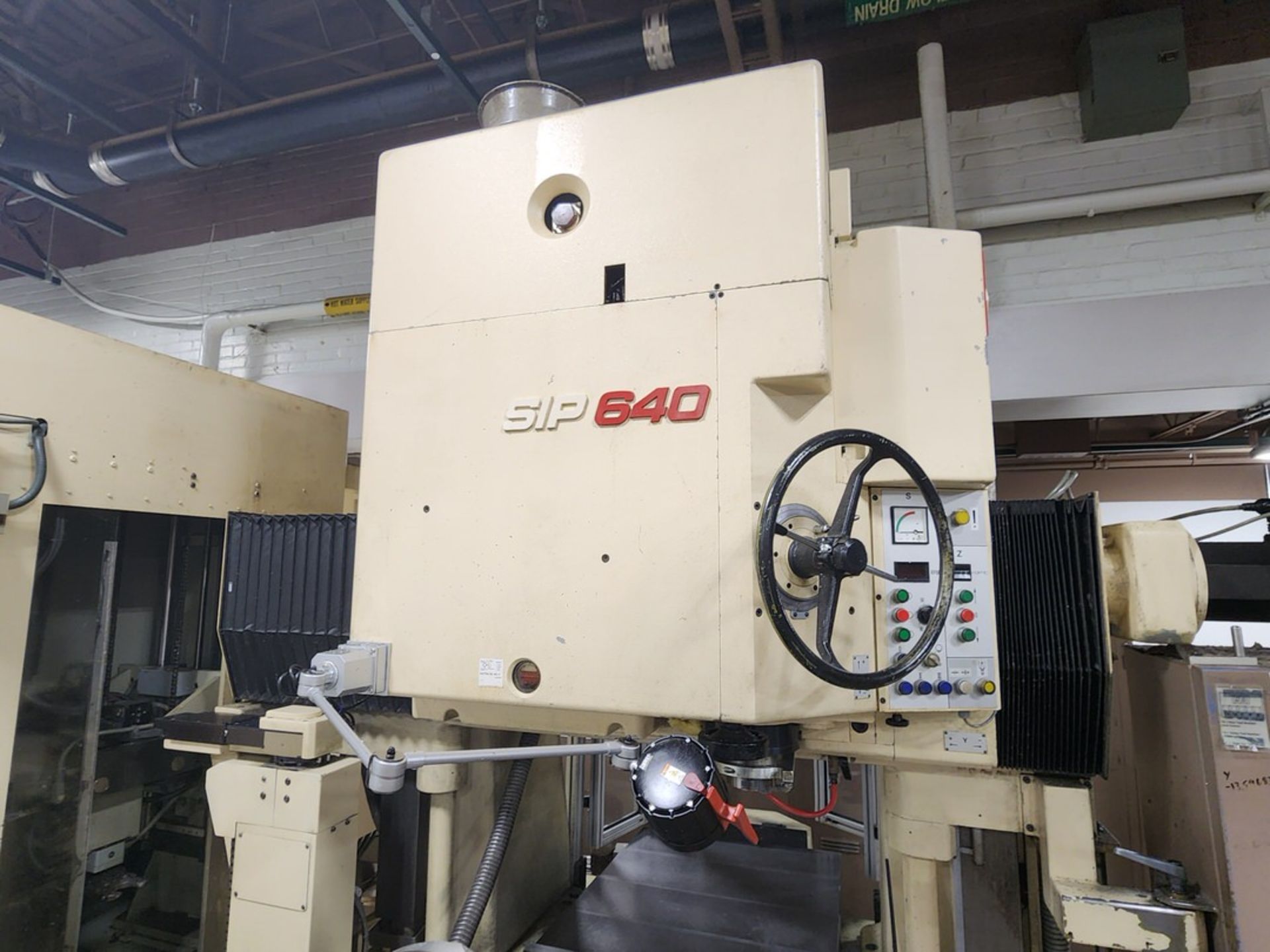 SIP SIP-640 Jig Boring Machine W/ Fanuc Series 16i-M Controller; Cutting Time: 15,304hrs - Image 5 of 36