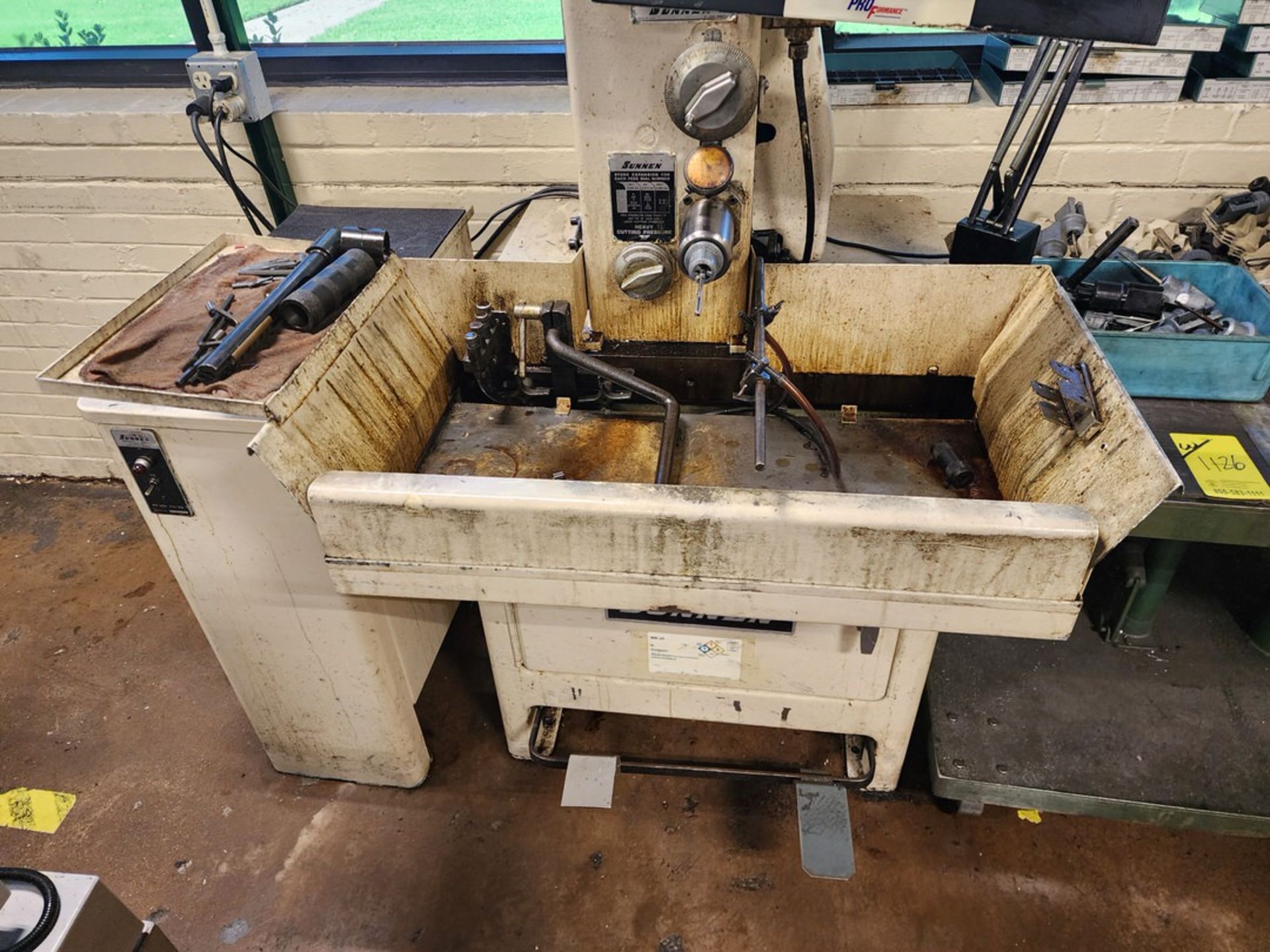 Sunnen MBB-1660 Precision Honing Machine W/ Tooling & Matl. Cabinet - Image 2 of 30