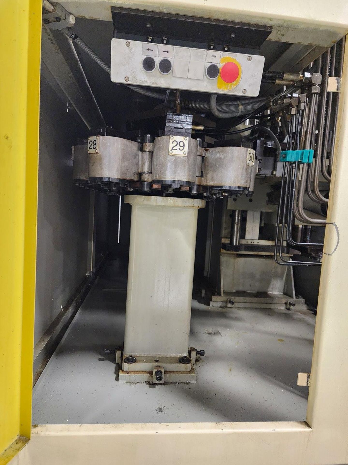SIP SIP-640 Jig Boring Machine W/ Fanuc Series 16i-M Controller; Cutting Time: 15,304hrs - Image 23 of 36