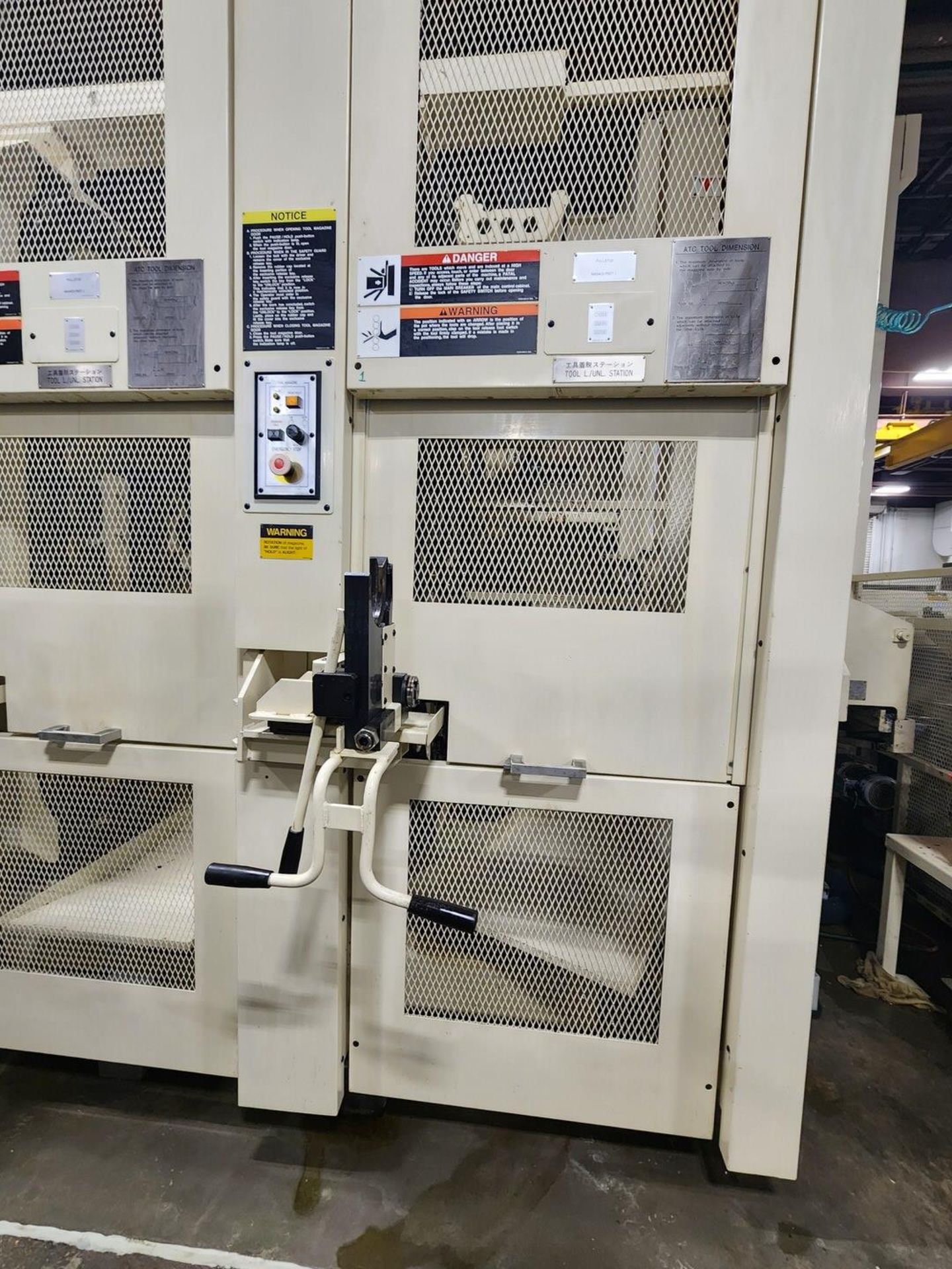 Yasda YBM-700N 5-Axis Horizontal Maching Center W/ Fanuc Series 150i-M Controller; (6) 25" - Image 14 of 38