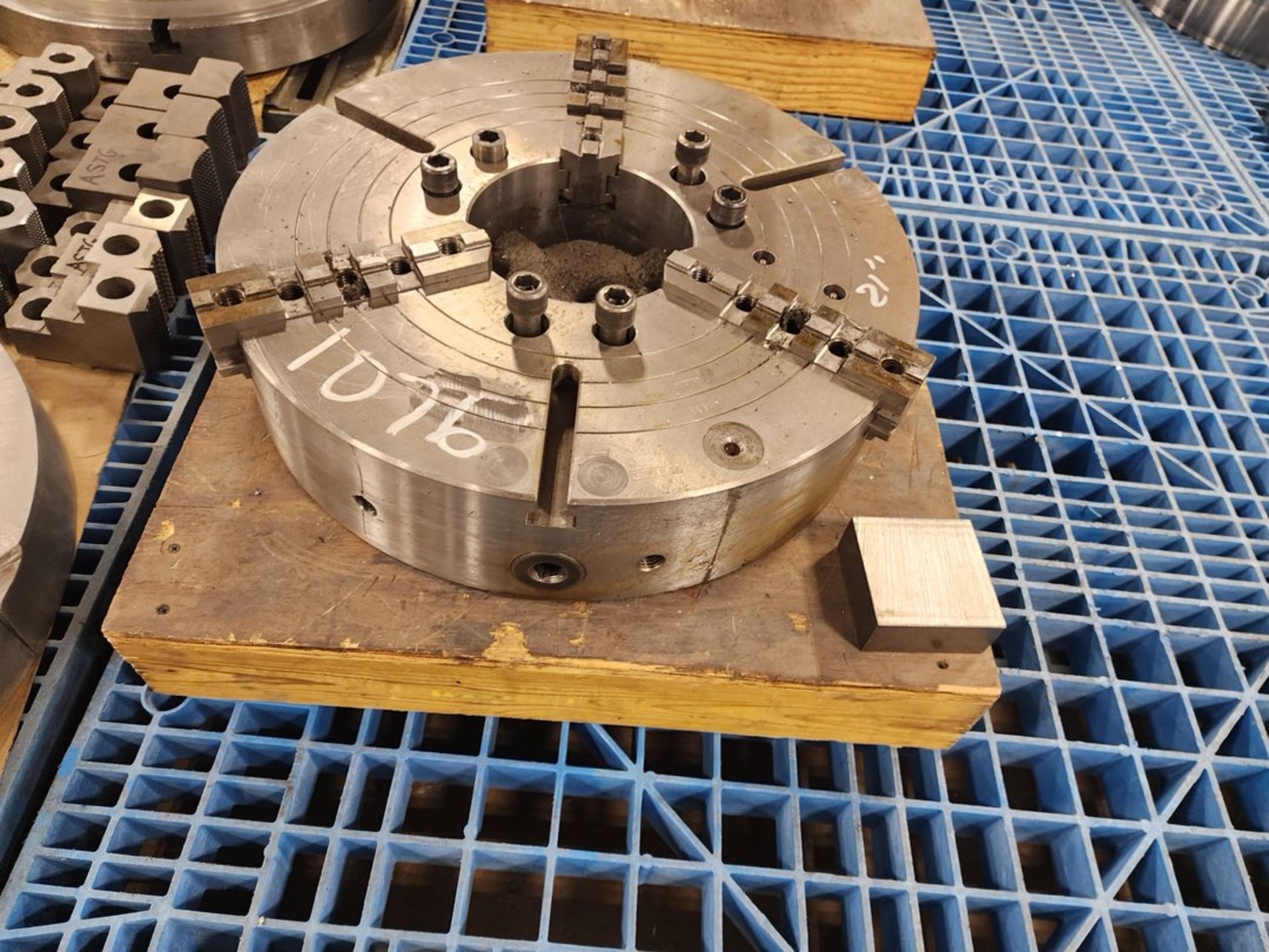 21" 3-Jaw Chuck - Image 2 of 4