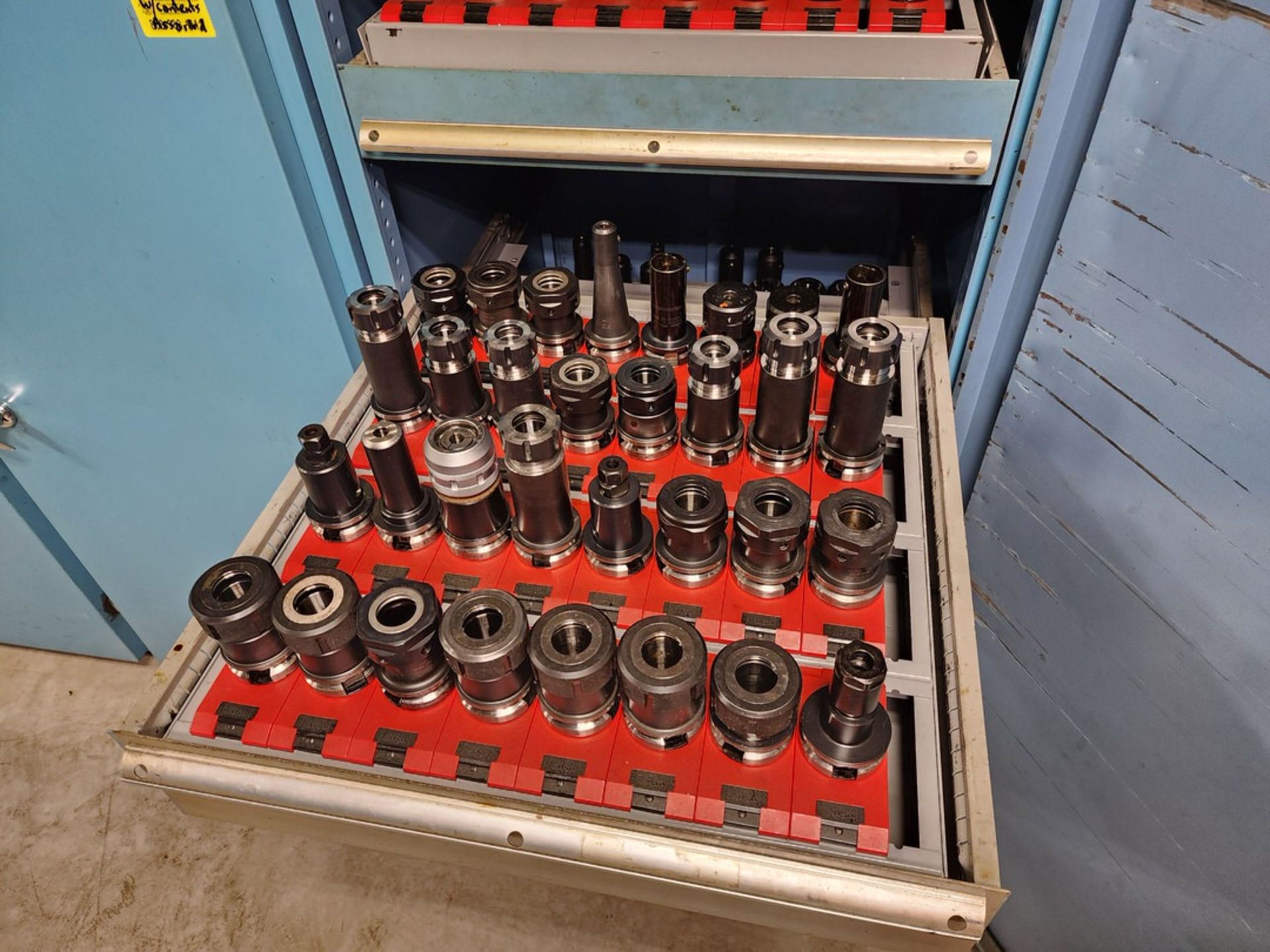 Material Cabinet W/ 130 Appr. Tapers; (20) Cat 50 Tapers; (110) BT40 Tapers - Bild 5 aus 12
