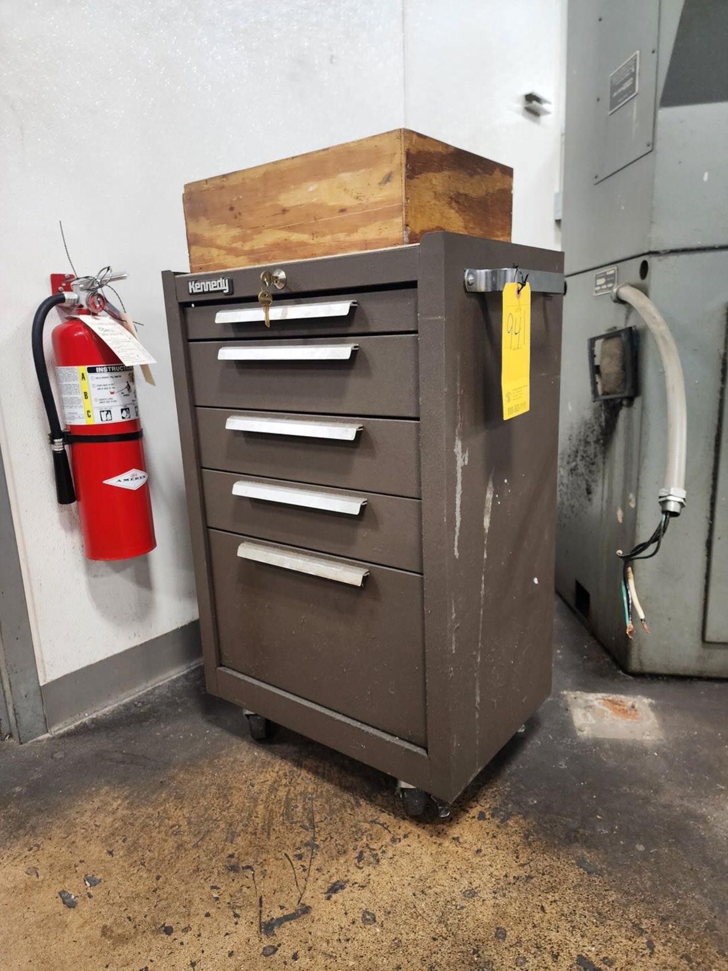 Kennedy Rolling Tool Cabinet