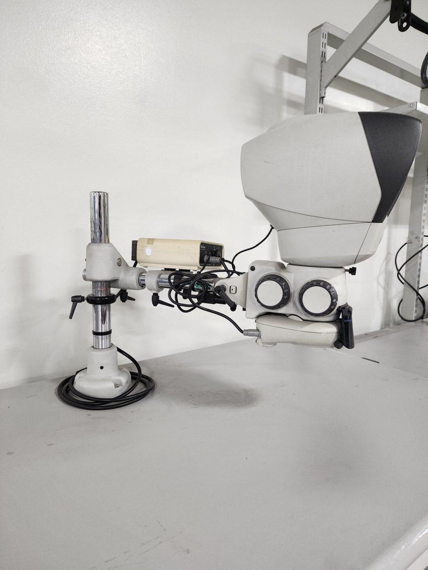 Lista Rolling Ele Work Station W/ Lynx Stereo Dynascopic Microscope - Image 9 of 10