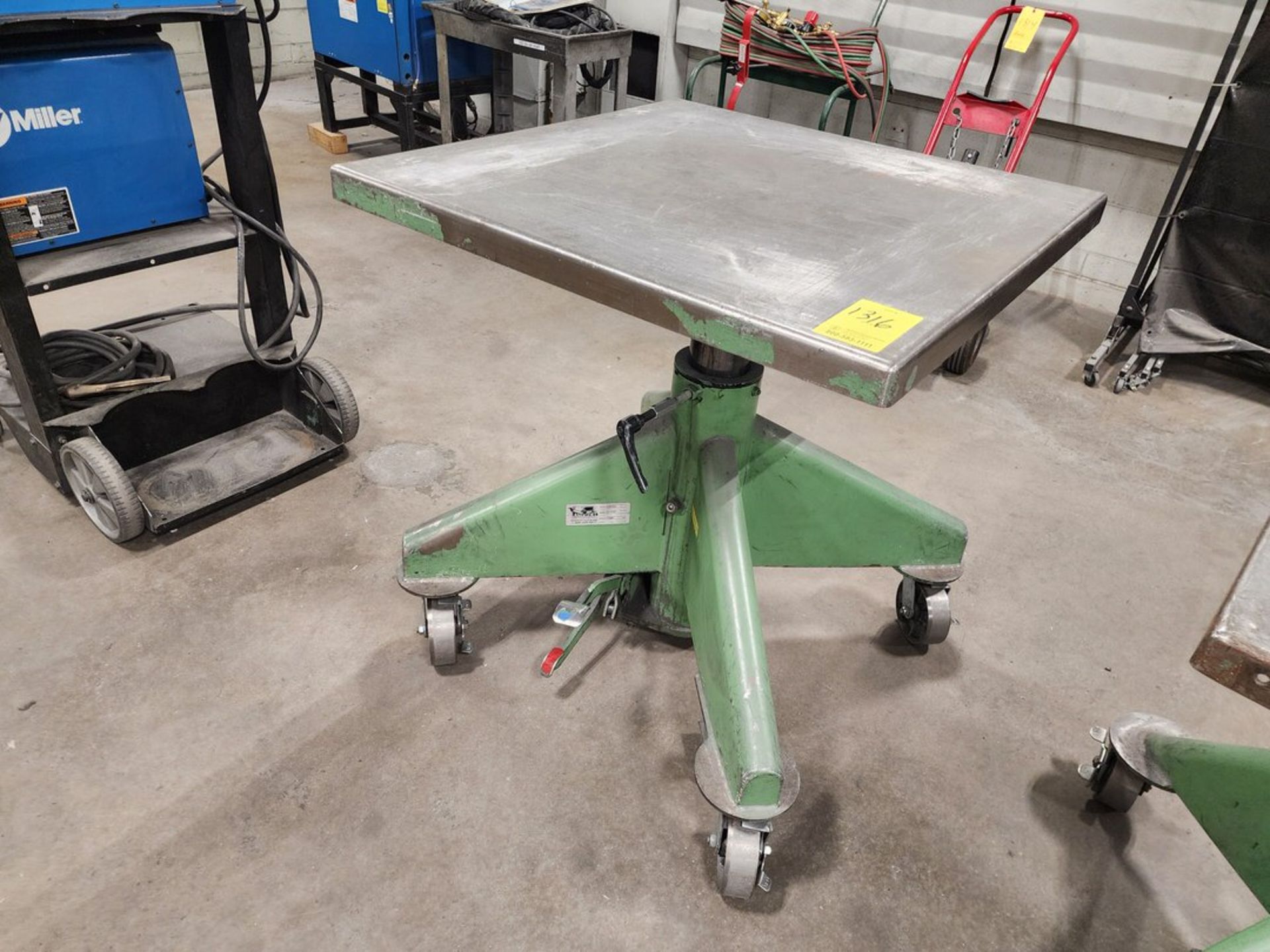 Rolling Lift Table 2K Cap. - Image 2 of 4