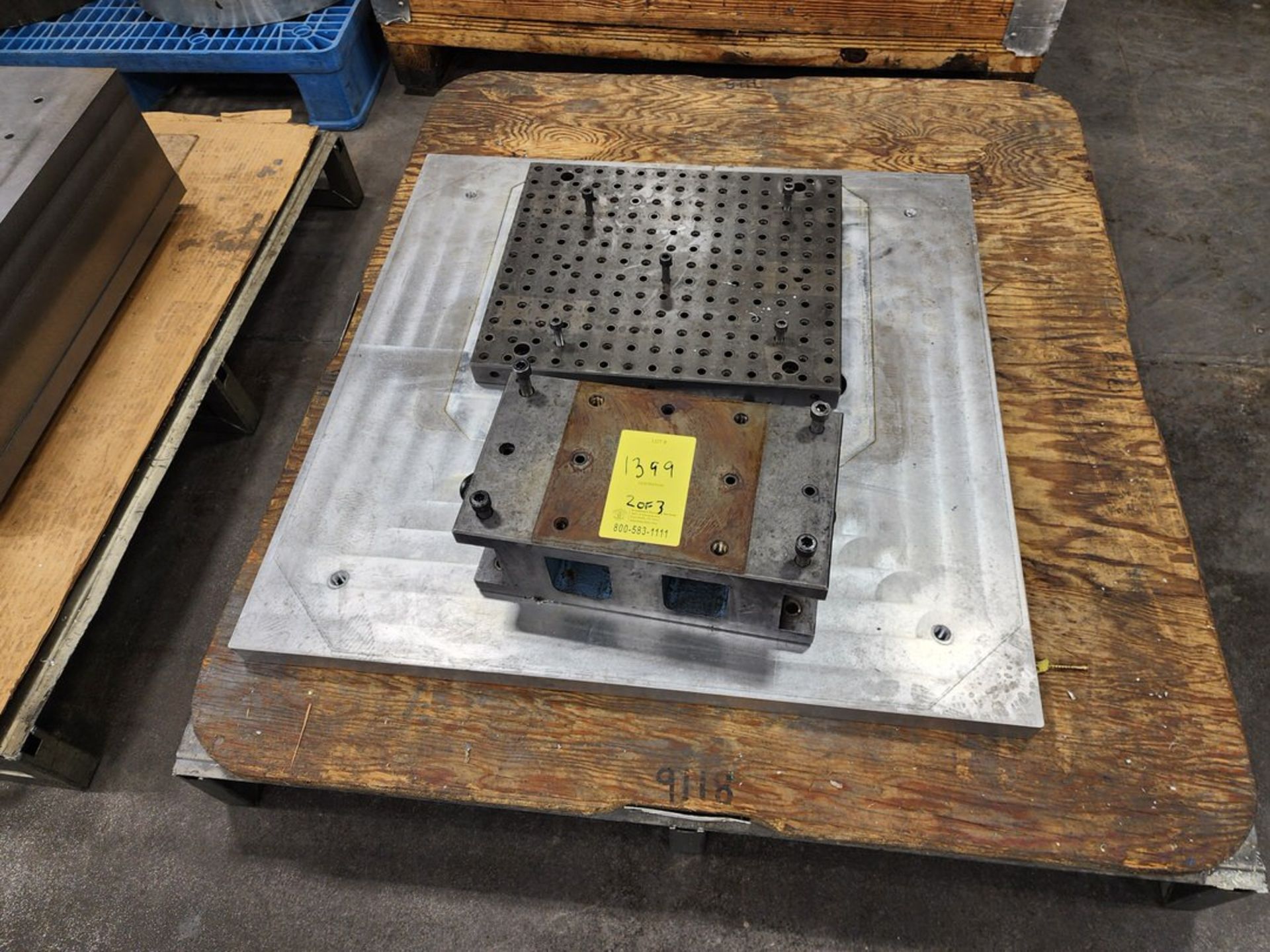 (3) Pallets Of Assorted Matl. Risers; Face Plates & Other - Bild 2 aus 9