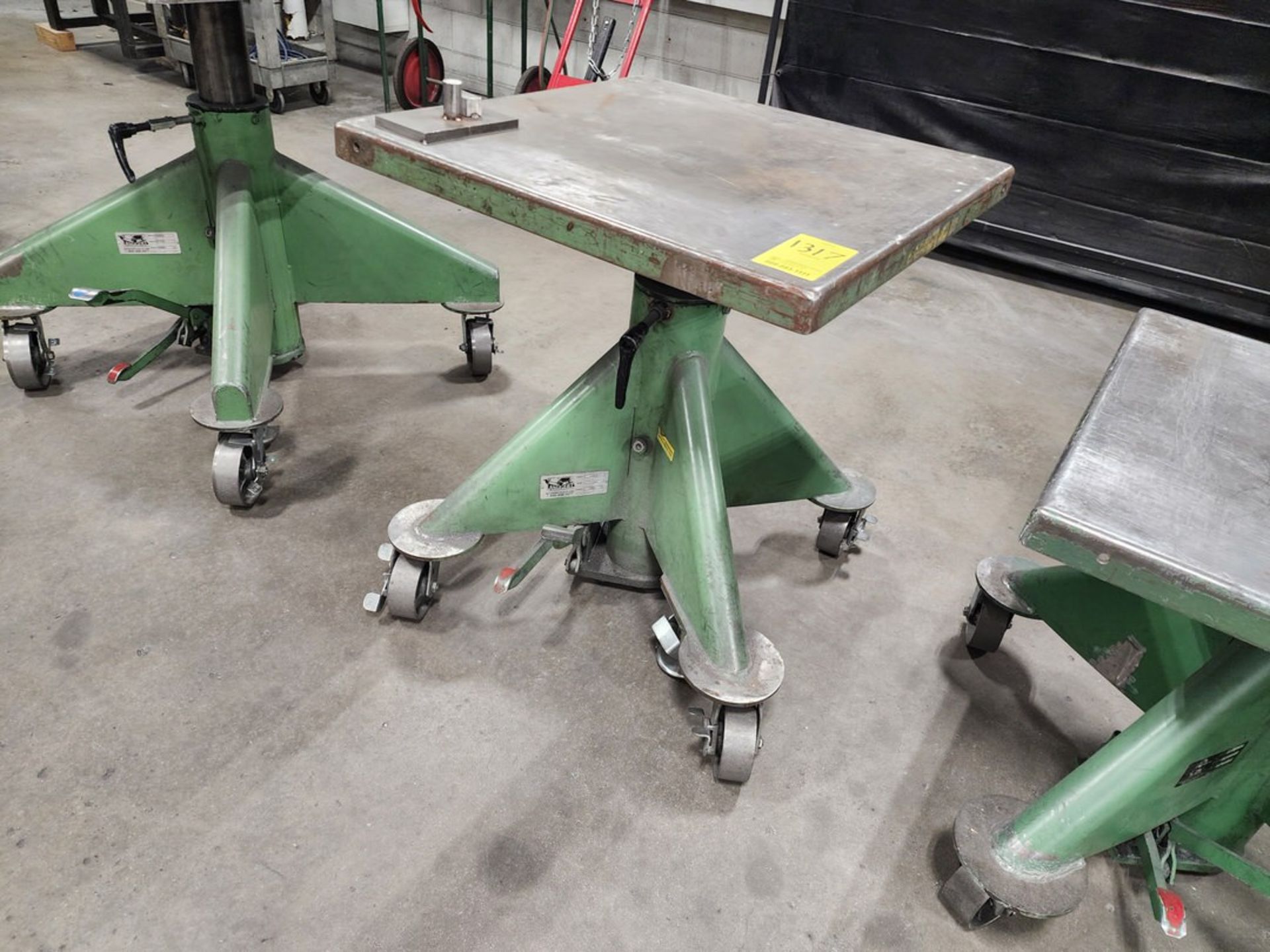 Rolling Lift Table 2K Cap. - Image 2 of 4