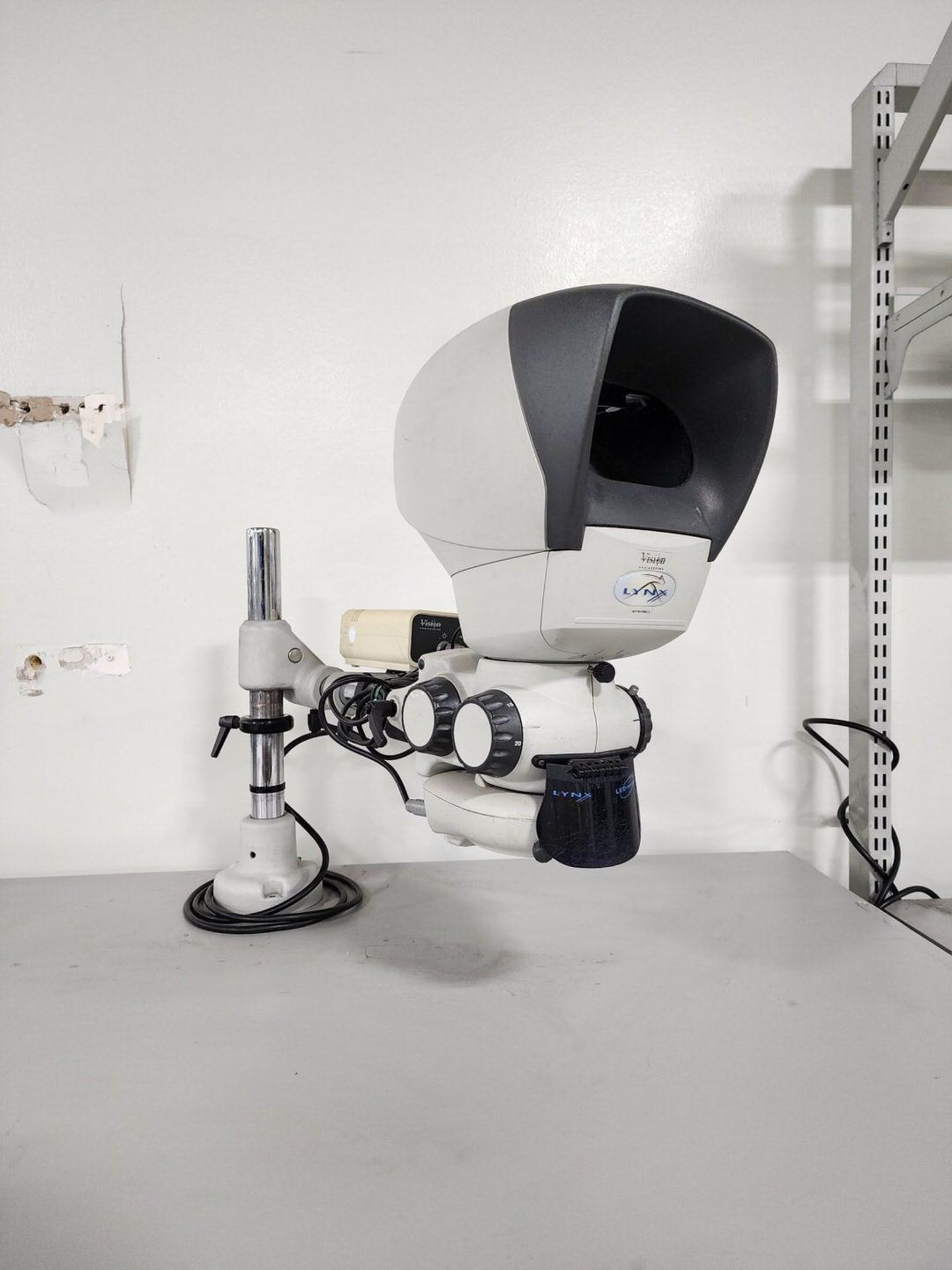 Lista Rolling Ele Work Station W/ Lynx Stereo Dynascopic Microscope - Image 4 of 10