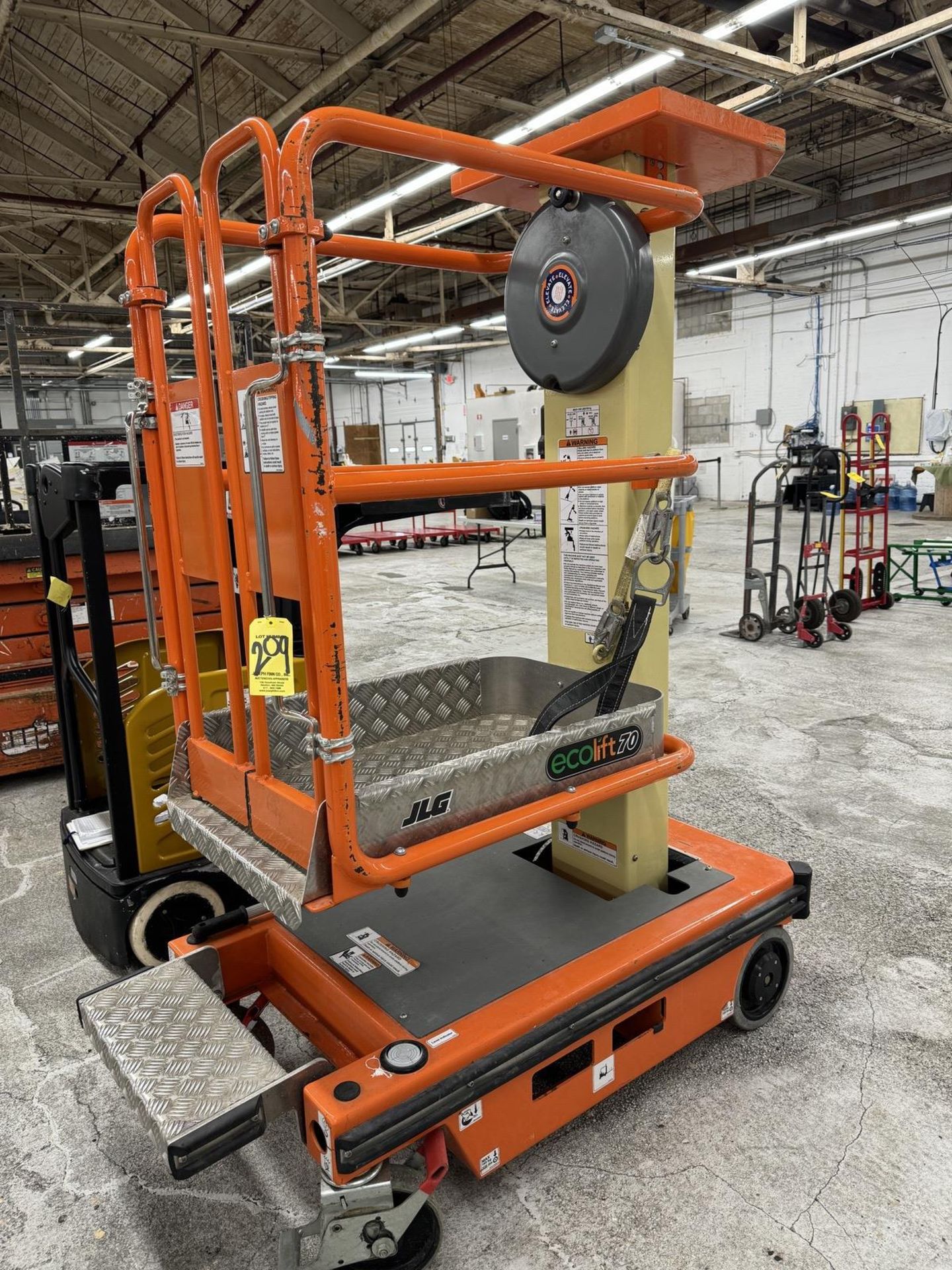 2017 JLG Ecolift 70 Manual Personell Lift s/n P900001163, 330 Lb. Max.