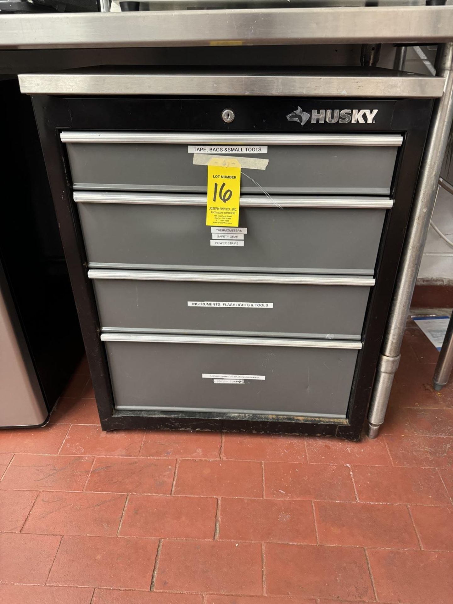 (1) Husky 4-Drawer Tool Box