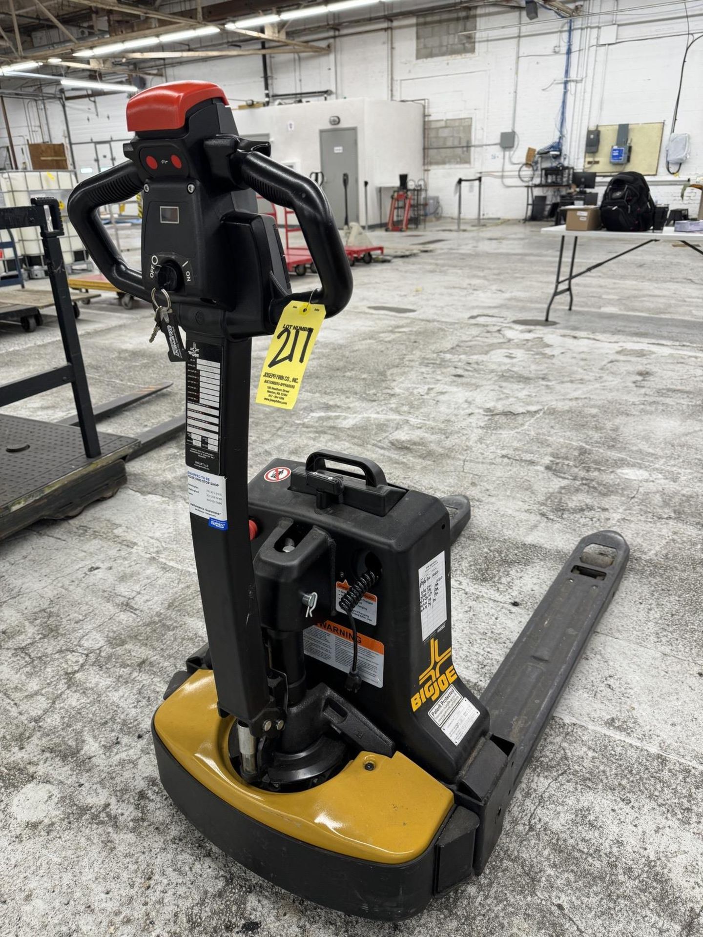 Big Joe LPT33 Electric Pallet Jack s/n 4291601819, 3,300 Lb. Capacity