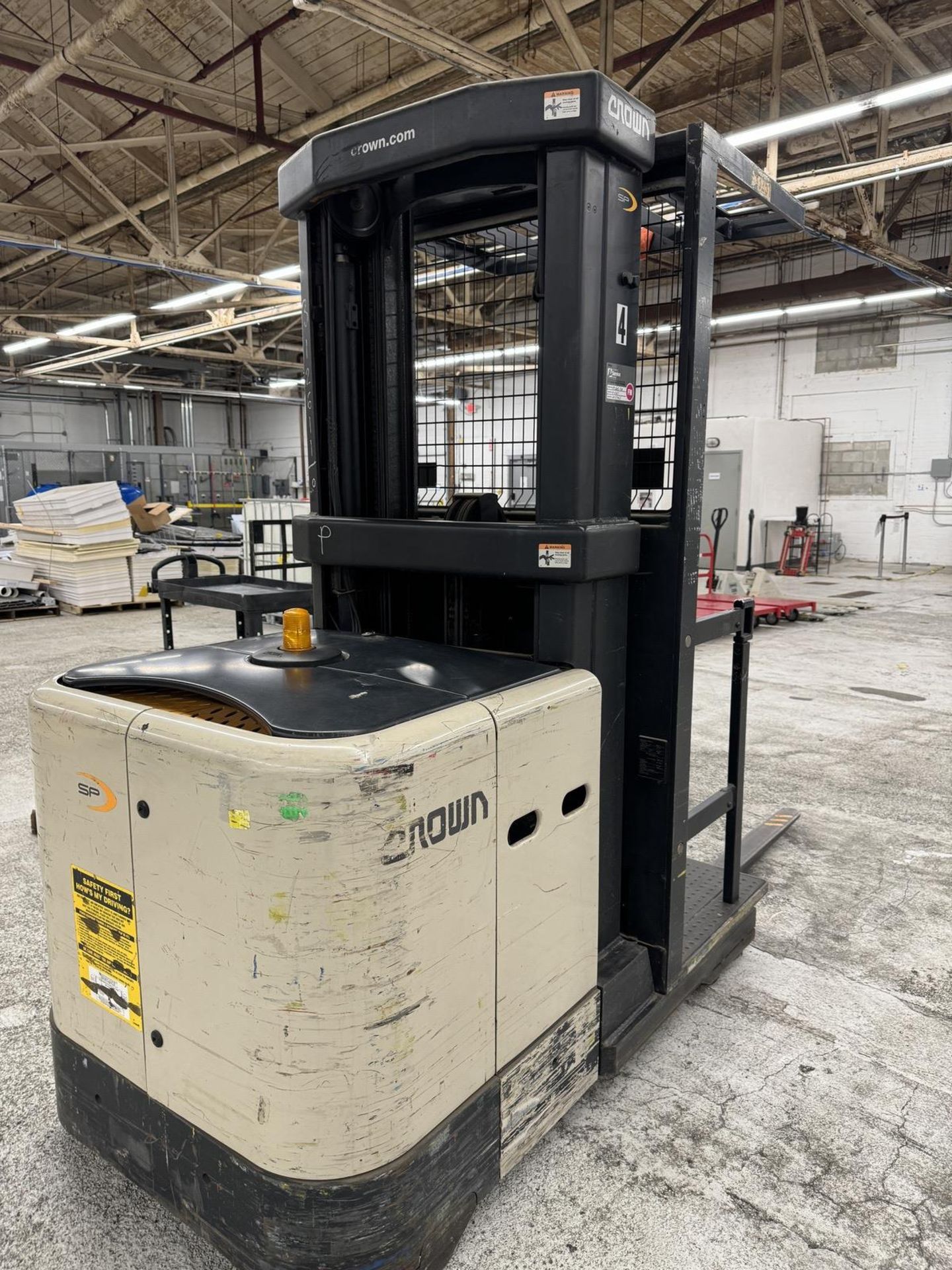 Crown 3500 SP Series SP3050-30 Stand on Forklift s/n 1A337965, BCI Charger - Image 10 of 13