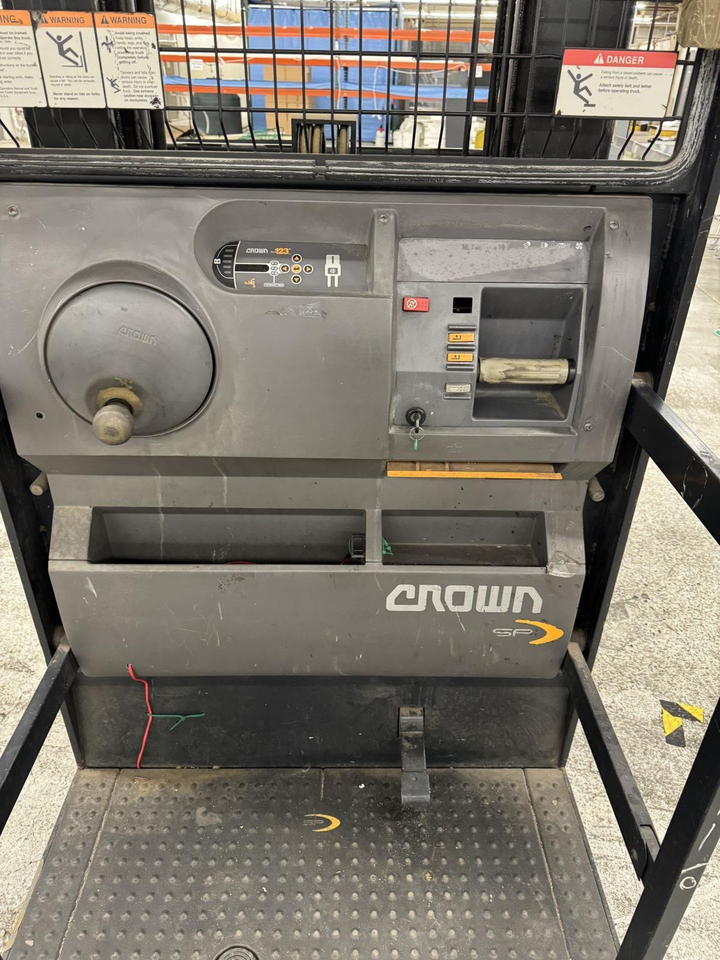 Crown 3500 SP Series SP3050-30 Stand on Forklift s/n 1A337965, BCI Charger - Image 6 of 13