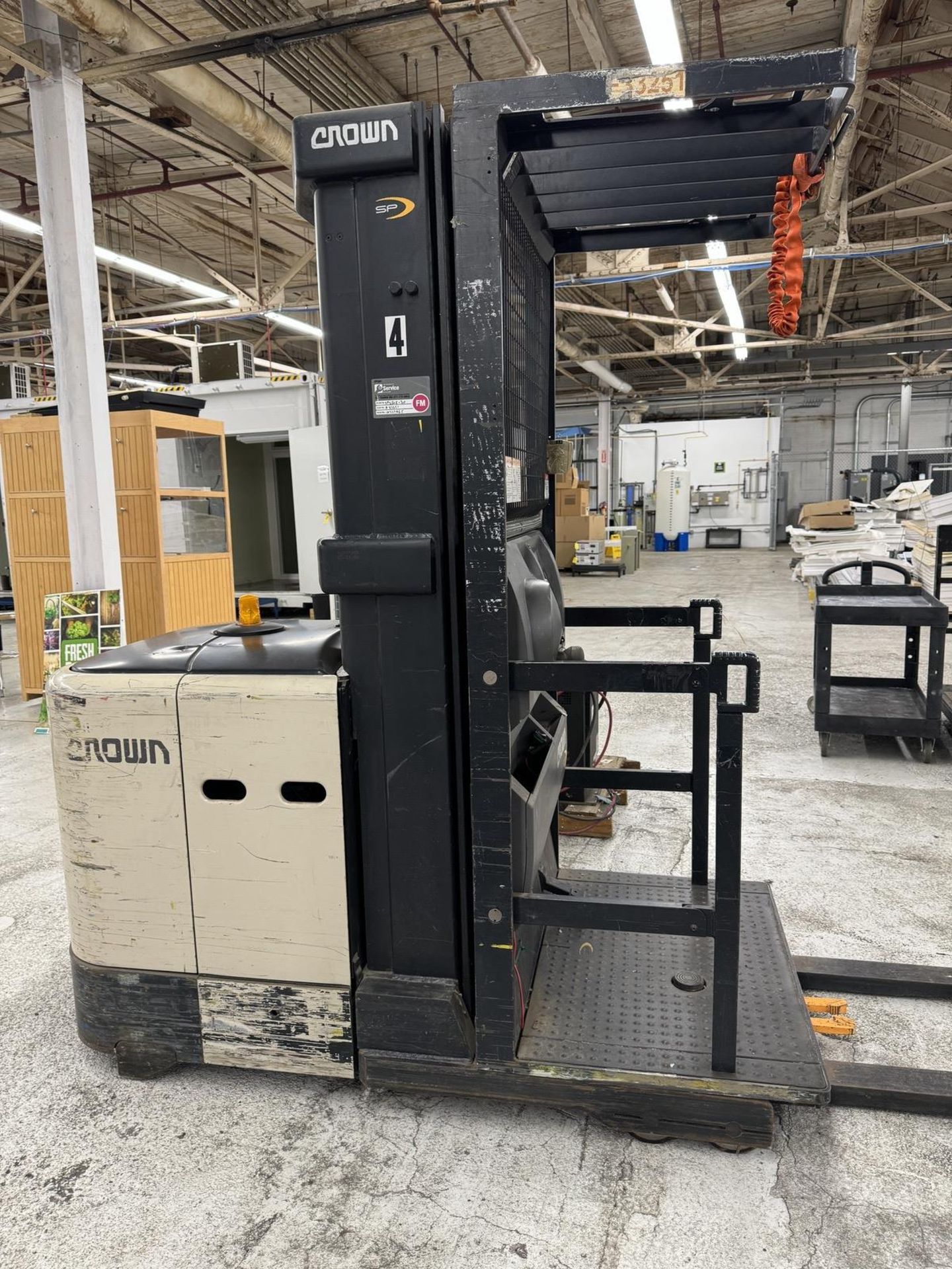 Crown 3500 SP Series SP3050-30 Stand on Forklift s/n 1A337965, BCI Charger - Image 8 of 13