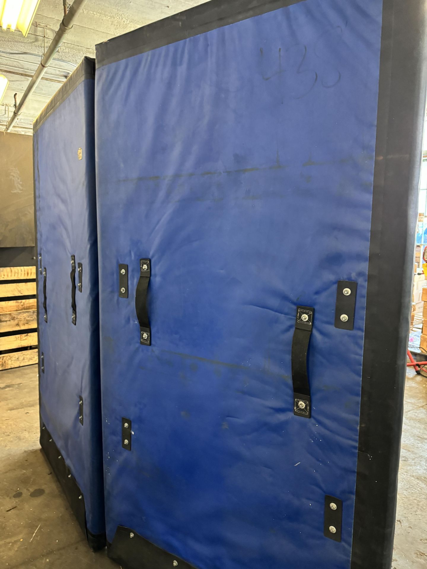 (1) Skinny Buns Insulated Bulkhead for Refrigerated Trucks, (2) Panel, 82" H x 44" W Per Panel - Image 4 of 5