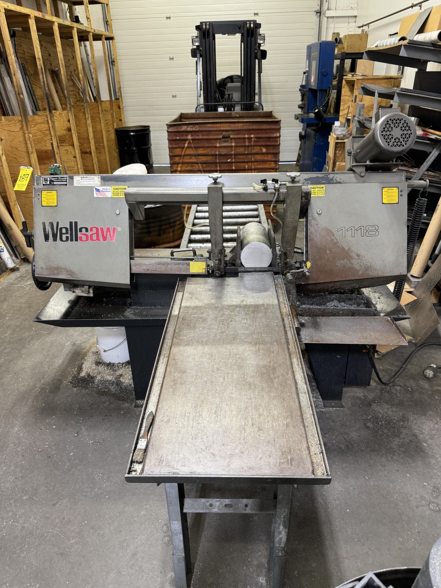 (1) Wellsaw 1118 Horizontal Band Saw, 18", 3 HP Infeed Table, Outfeed Conveyor (Infeed Table is - Image 2 of 7