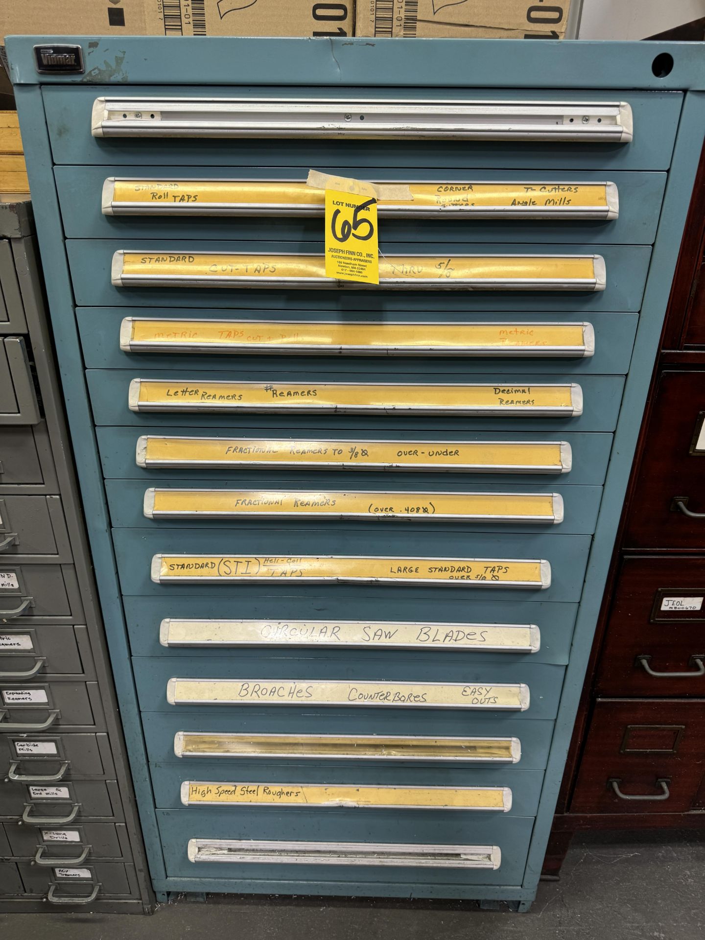 LOT Vidmar 13-Drawer Tool Cabinet w/ Round Cutters, Roll Taps, Cut Taps, Asst. Reamers, Taps,