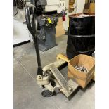 (1) Crown Hyd. Pallet Jack