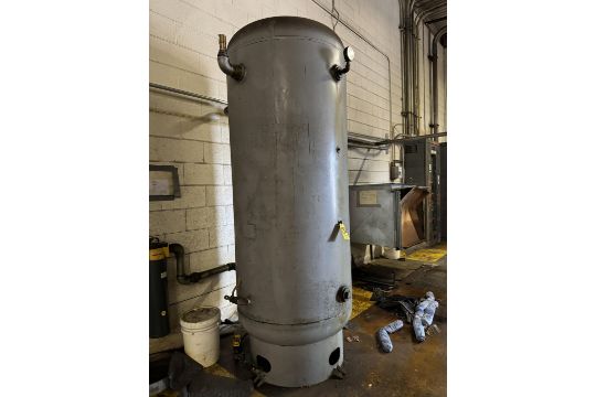 Vert. Air Tank 3' Diameter, 6' Straight Side - Image 1 of 2