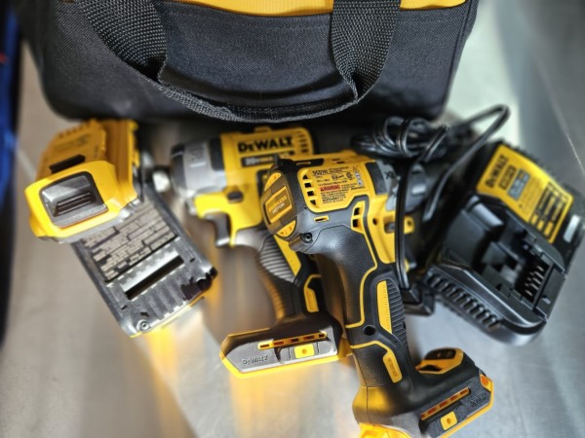 DEWALT CORDLESS DRILL DRIVER AND IMPACT DRIVER W/2 BATTERIES (UNUSED) See terms in full description - Image 2 of 2