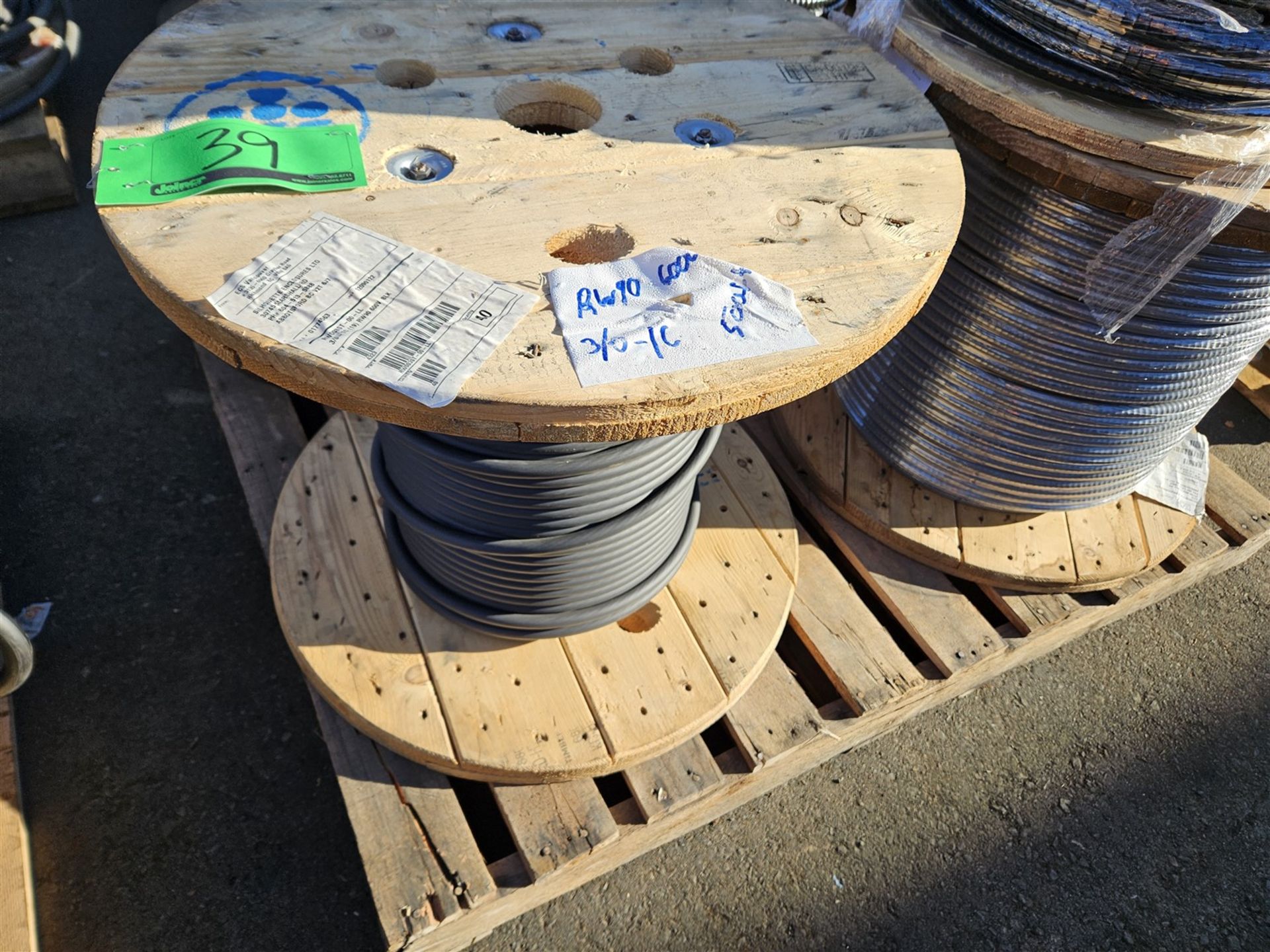 REEL OF 3/0 - 1C (19) RW90 600V BLK - APPROX. 140 FT. (COST $2732) - COPPER