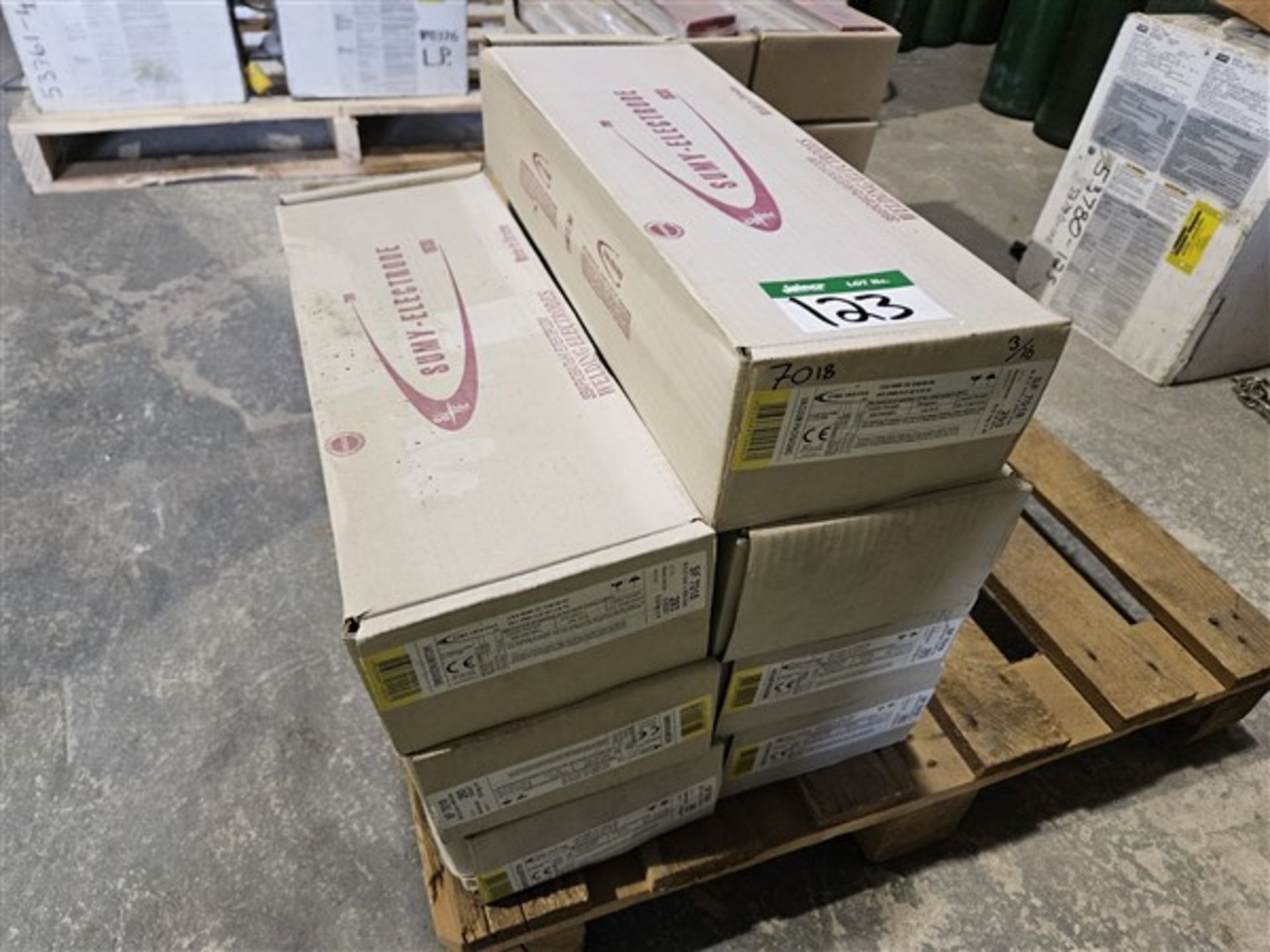 7 BOXES OF SUMY-ELECTRODE SF 7018, 3/16 IN.