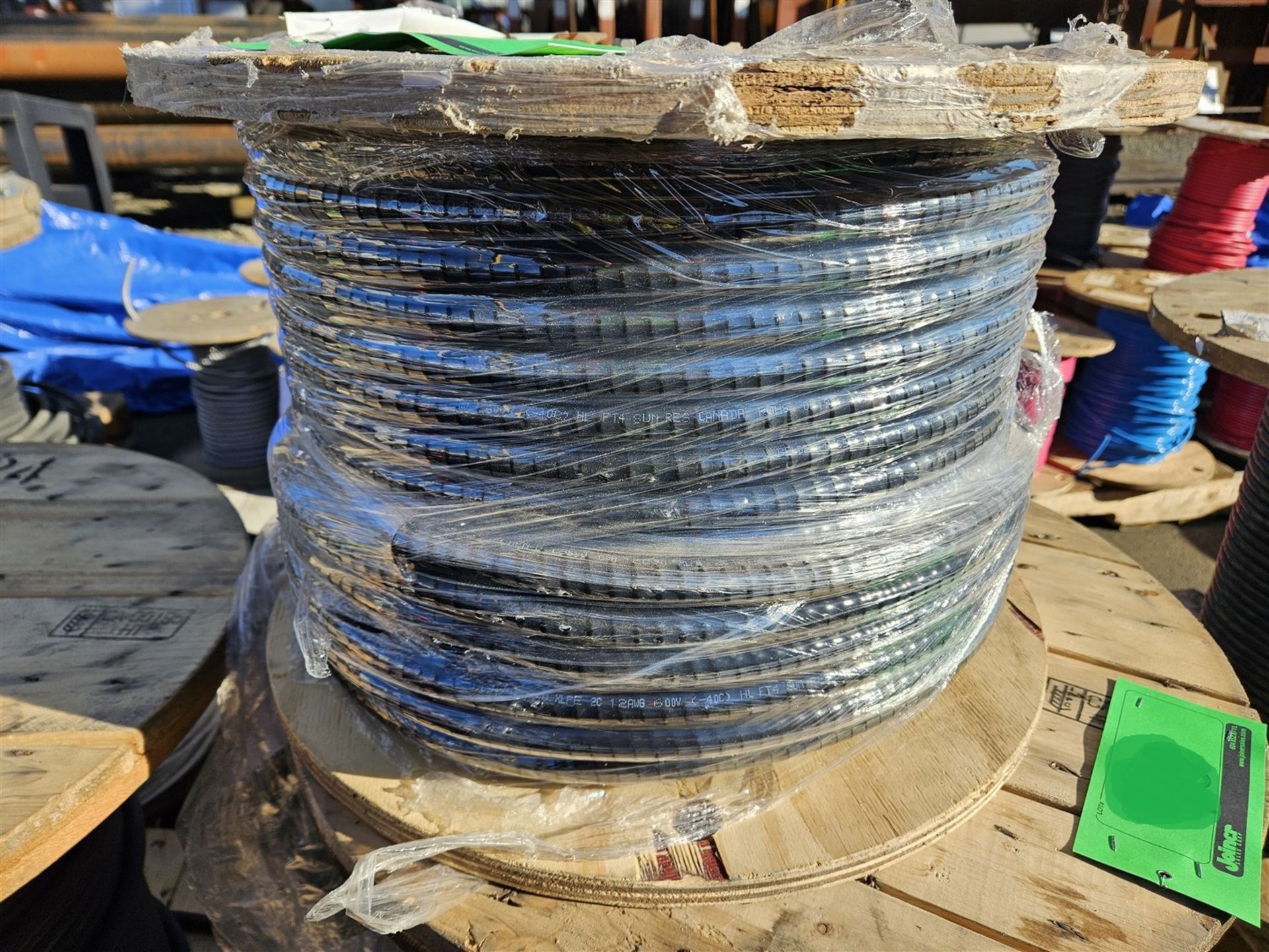 REEL OF 6-2C 7 STR NMD90 300V 1- APPROX. 400 FT. (COST $1677) - COPPER - Image 2 of 7