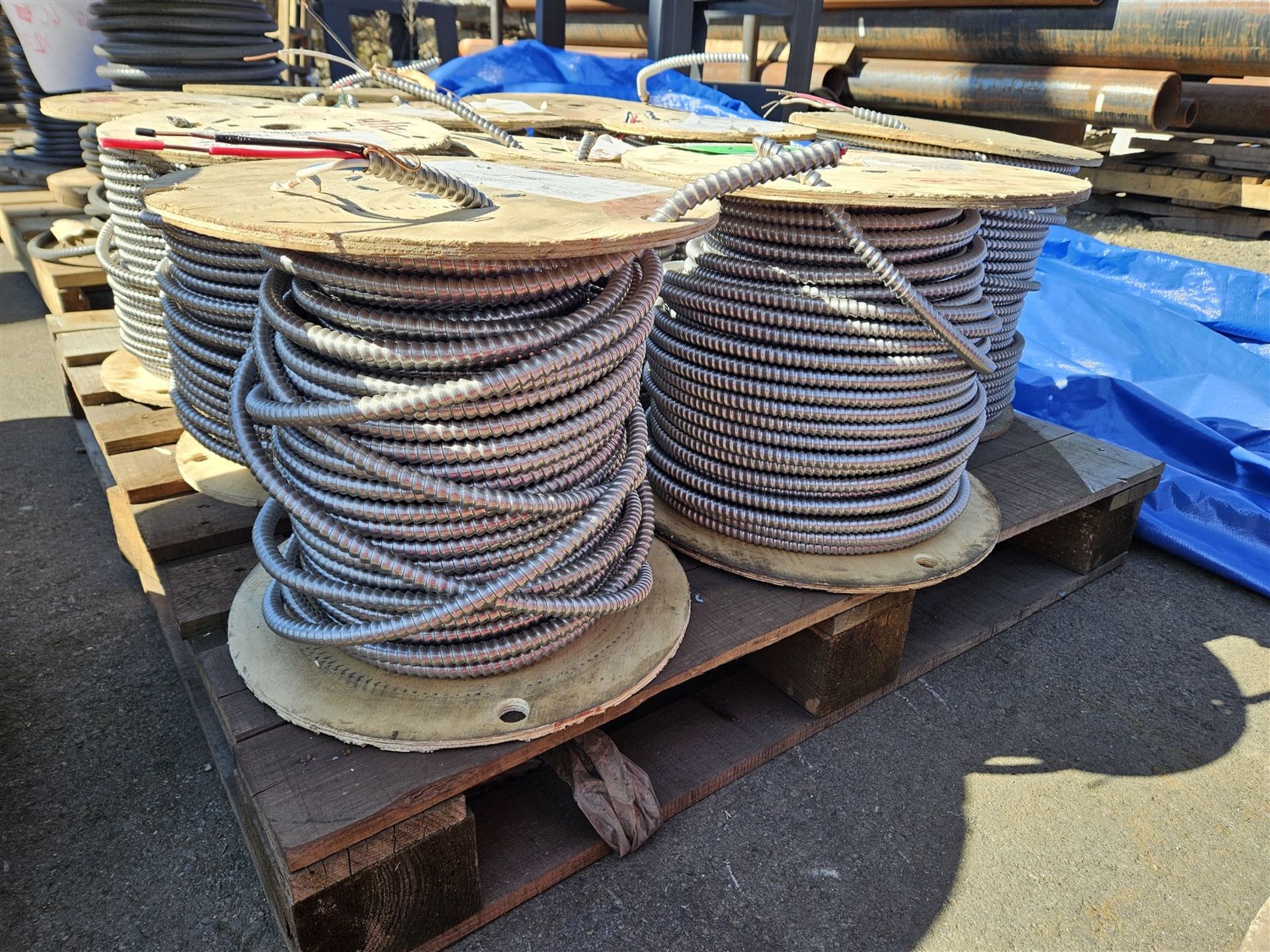 PALLET OF 10 REELS OF ARMOURED CABLE - COPPER - Image 2 of 10
