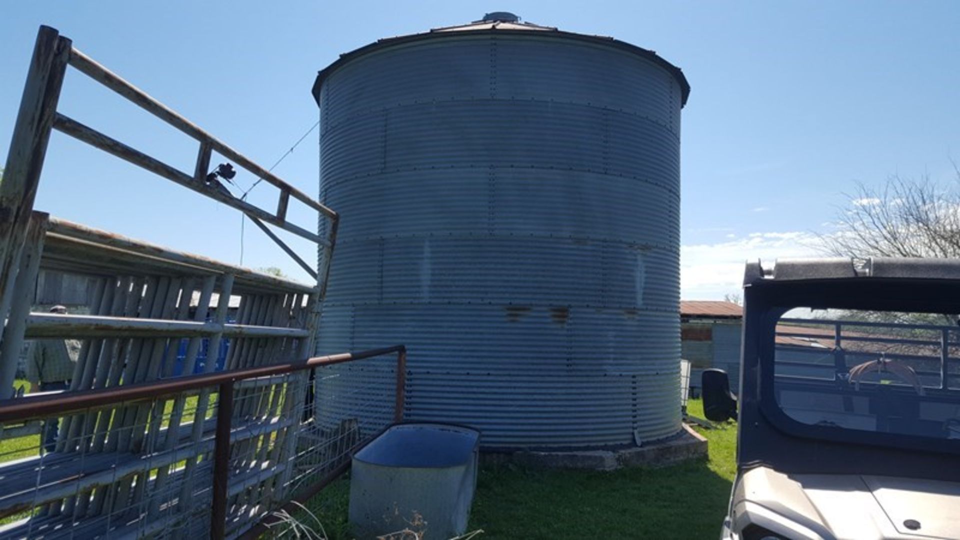 Grain Silo - Image 2 of 9