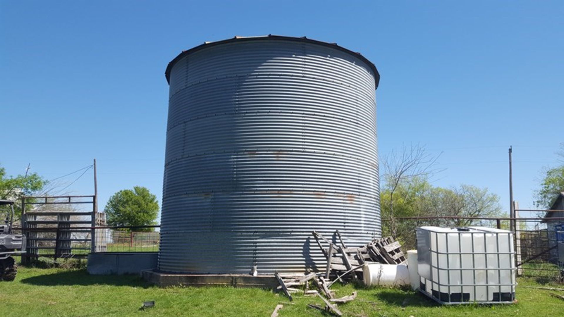 Grain Silo - Image 4 of 9